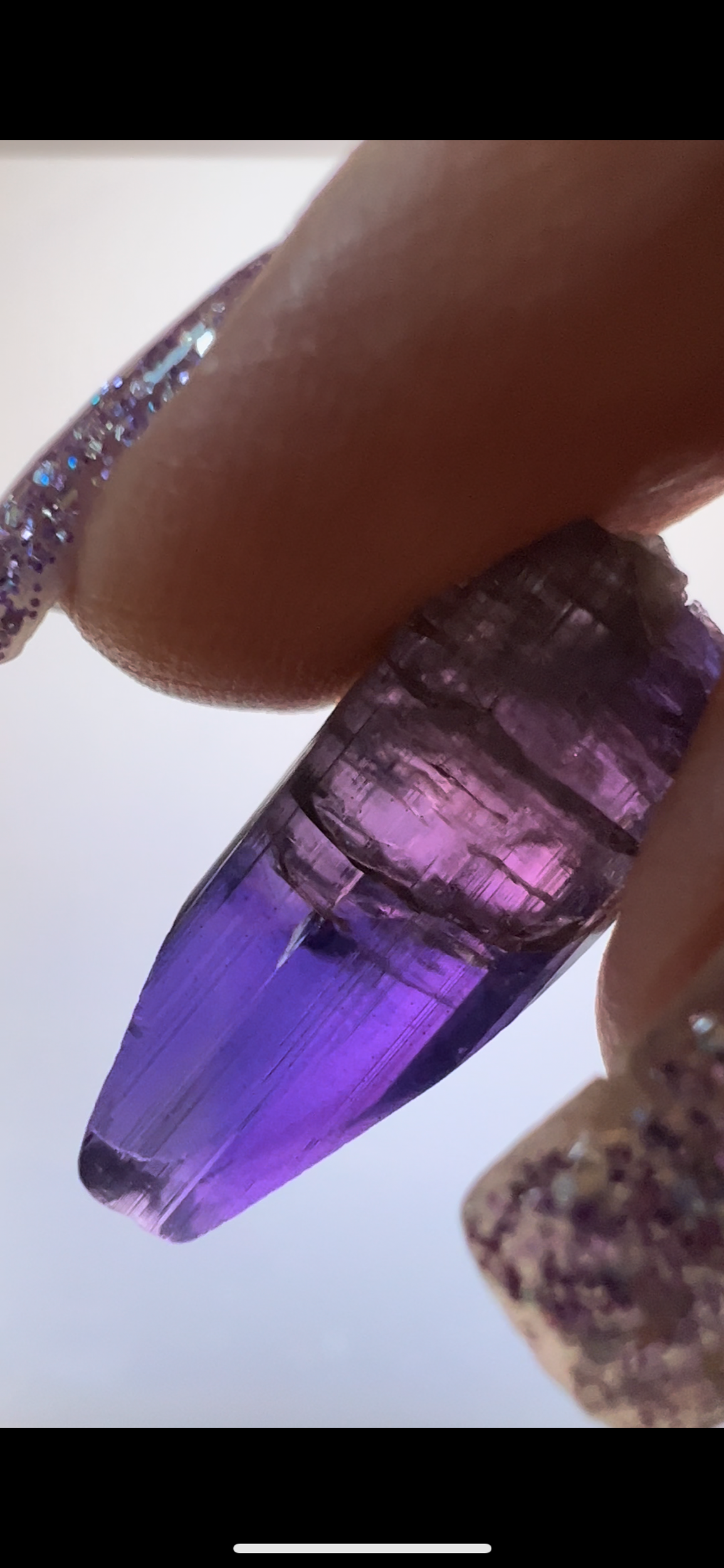 081B49F0-16AF-44DE-9CFF-9877D83C6D1E