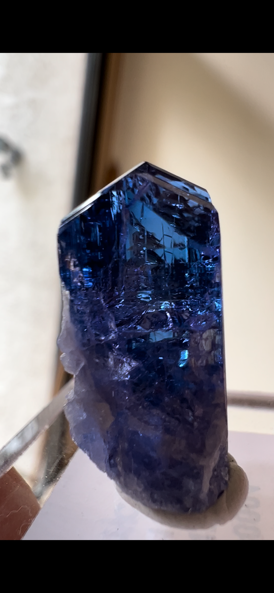 BA86C762-BFC7-4D3F-ADAD-D2D333D2D830