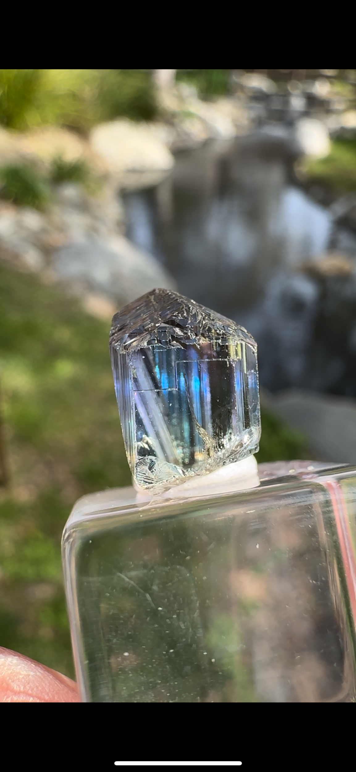 5B0D25DC-D628-4A46-912E-9CDB58538472