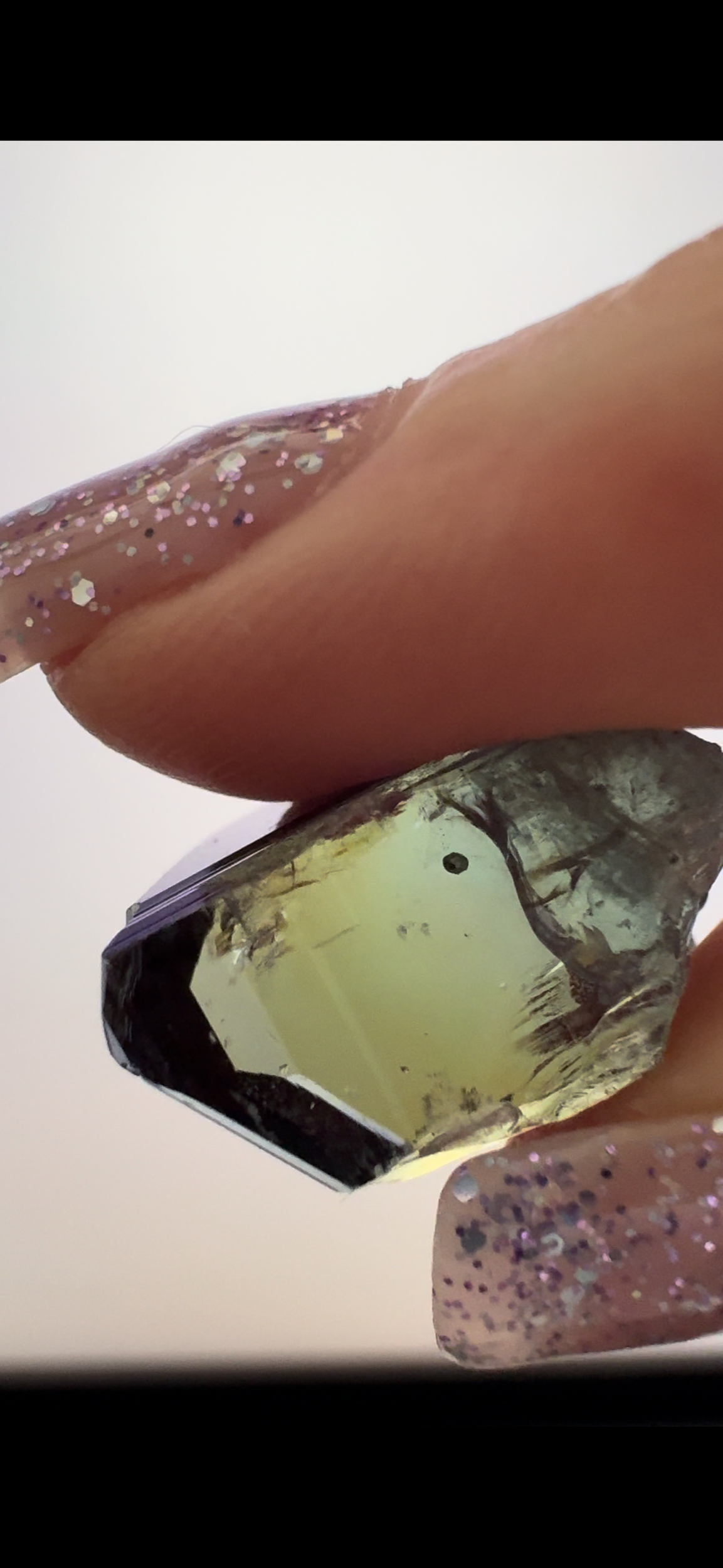 BE9A411F-4691-475D-AAD1-A8AF699D6911