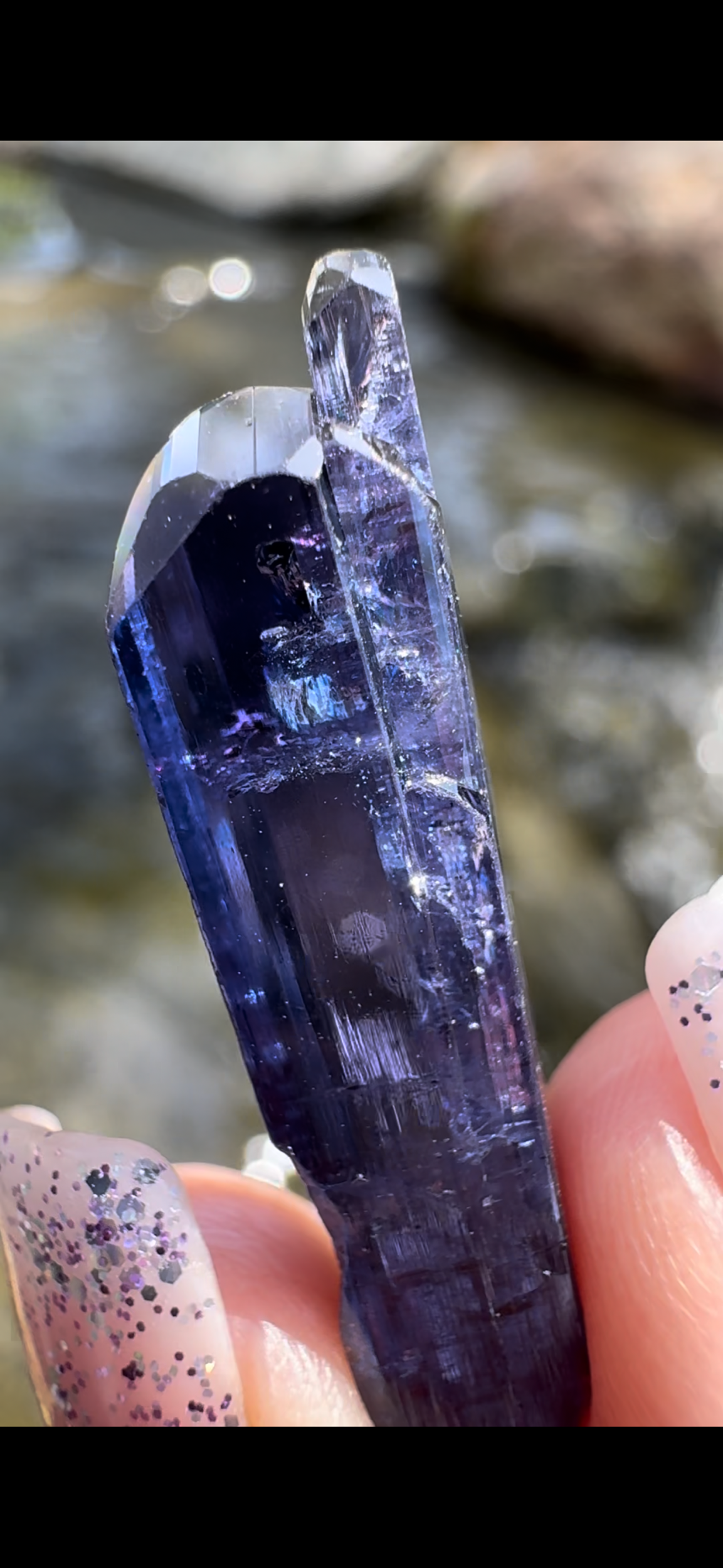 BFFD7520-44C0-4551-ACAC-AC1C2BD83045