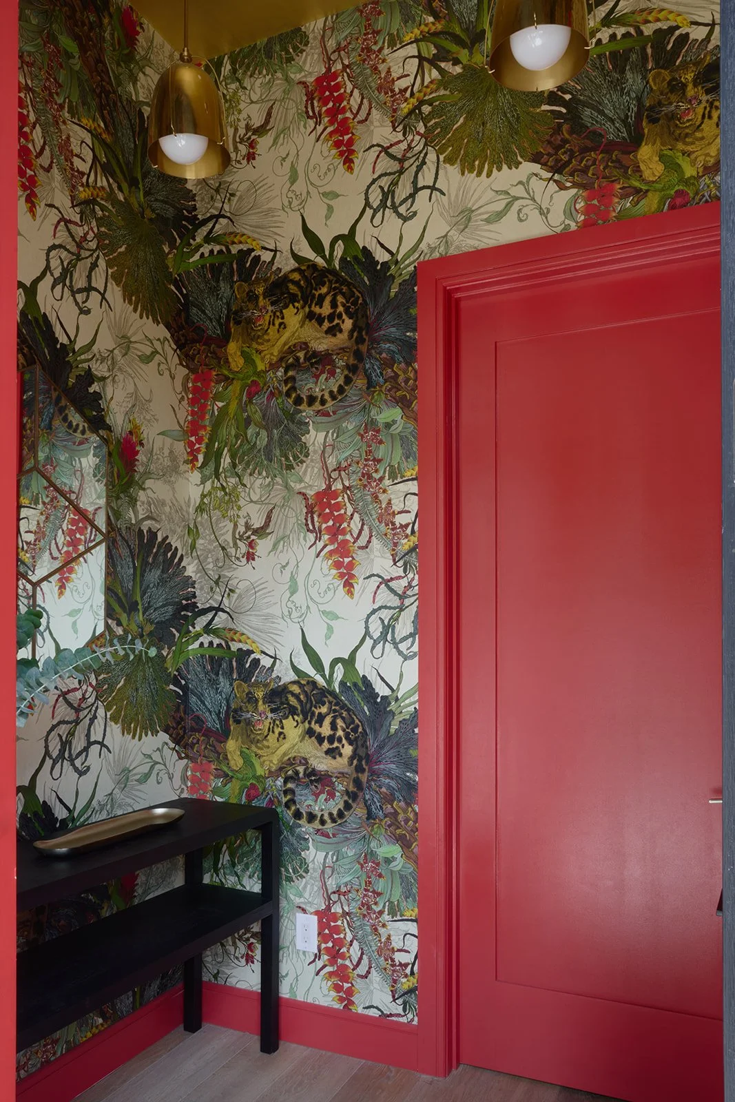 4RedChairInteriors_0028_Crop.jpg