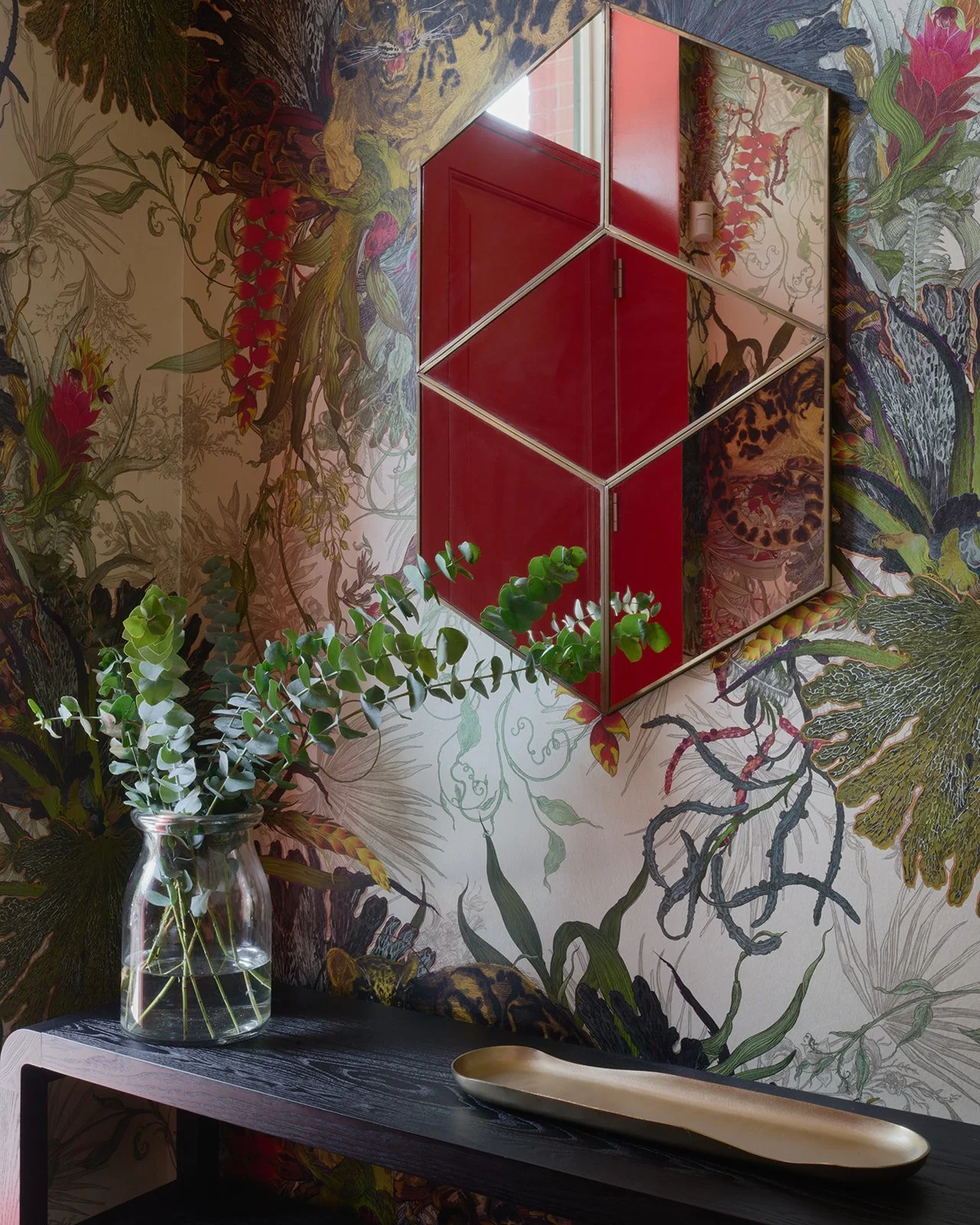 5RedChairInteriors_0024_IGCrop.jpg