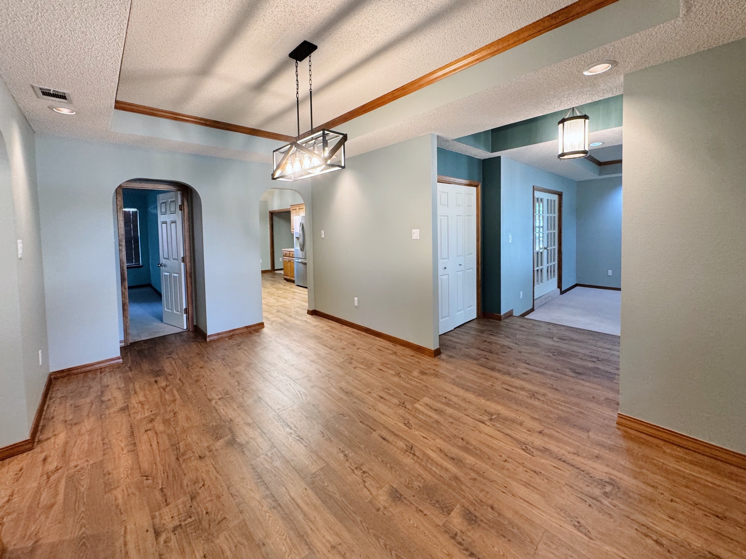 434053B7-F434-4E8C-9781-7D37FC42D7FD 2.jpg