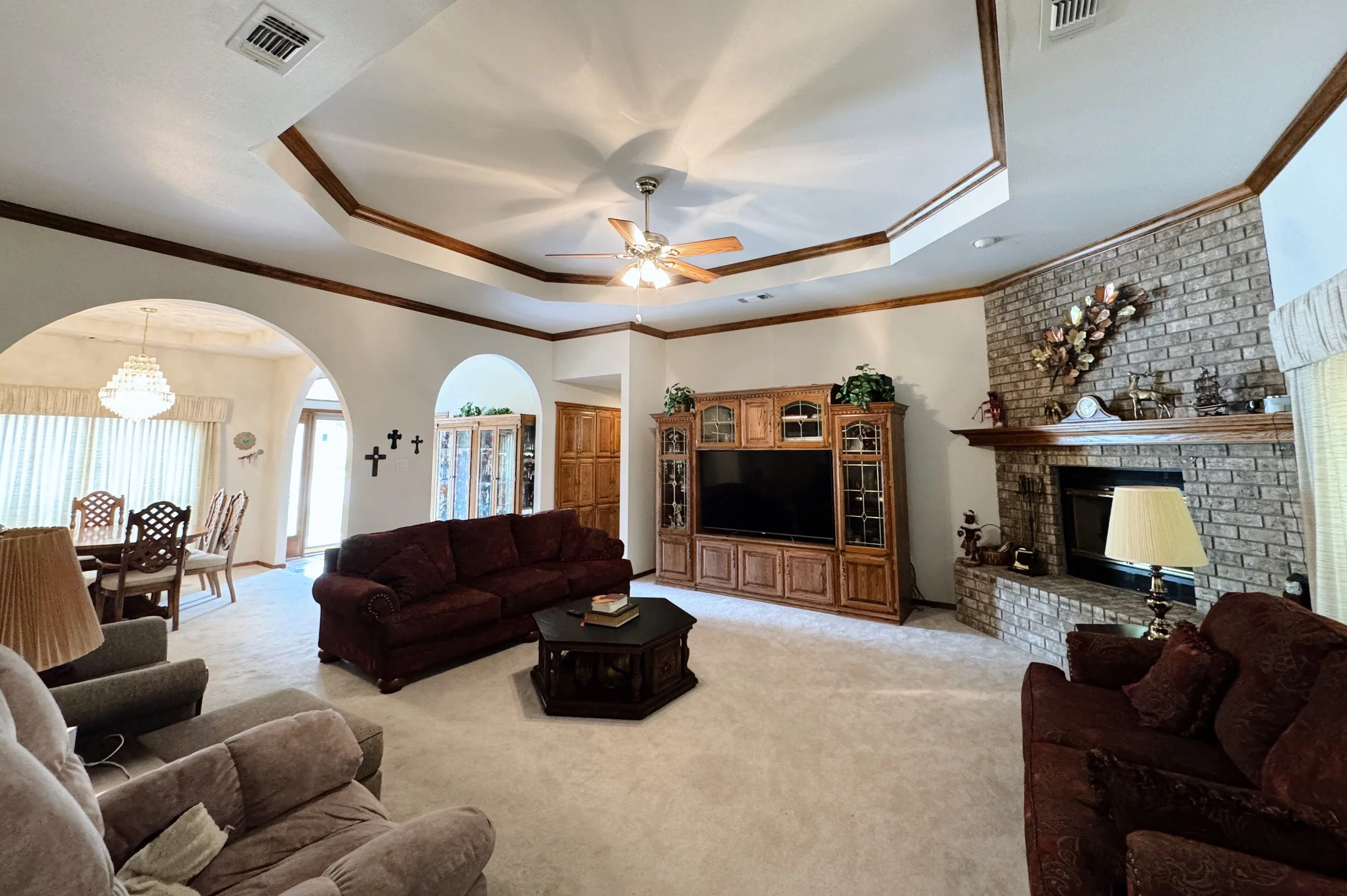 63C1439F-DB9D-4BD8-9E50-659813E83697.jpg