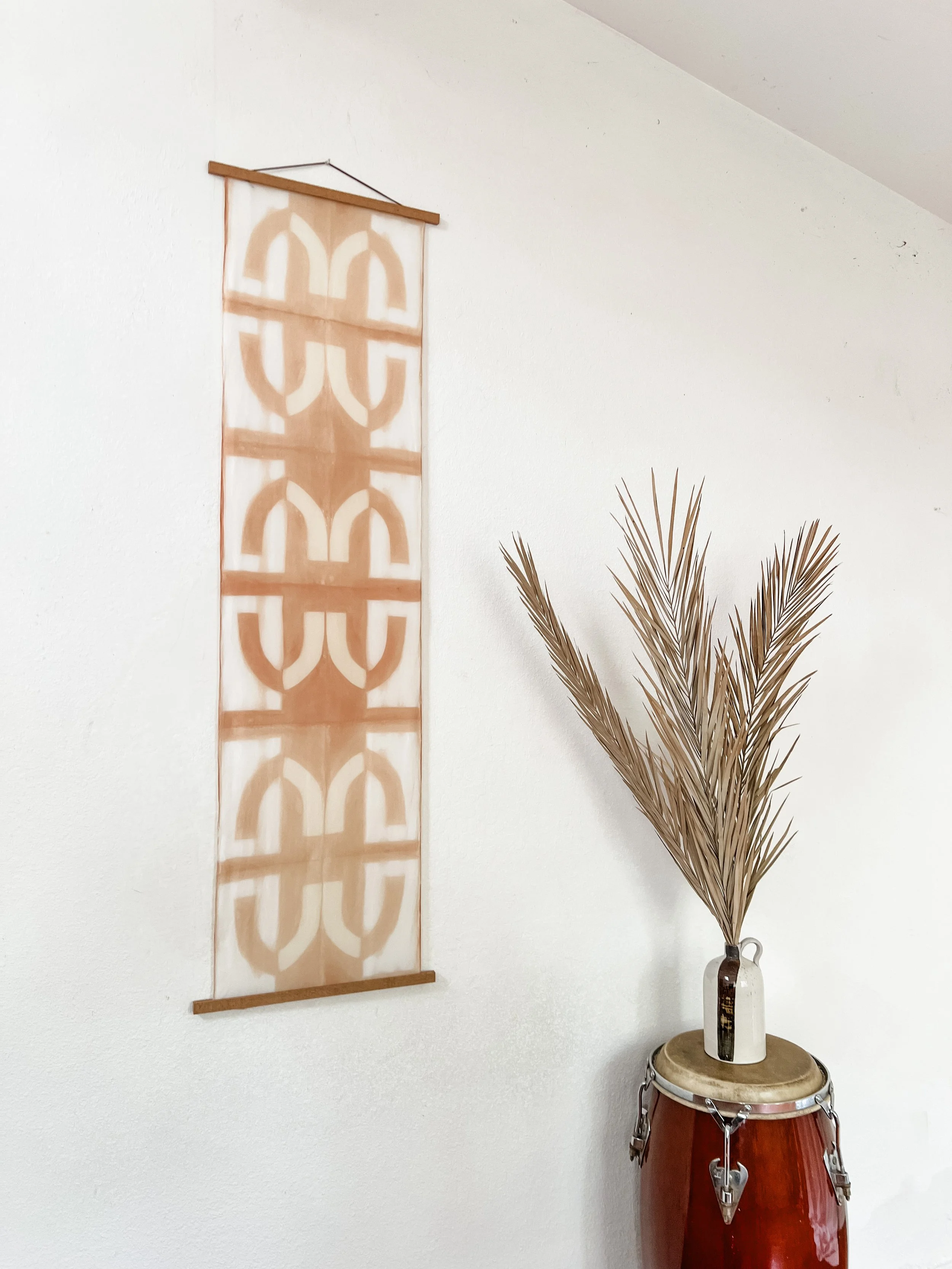 Sonrisa Scroll (silk)