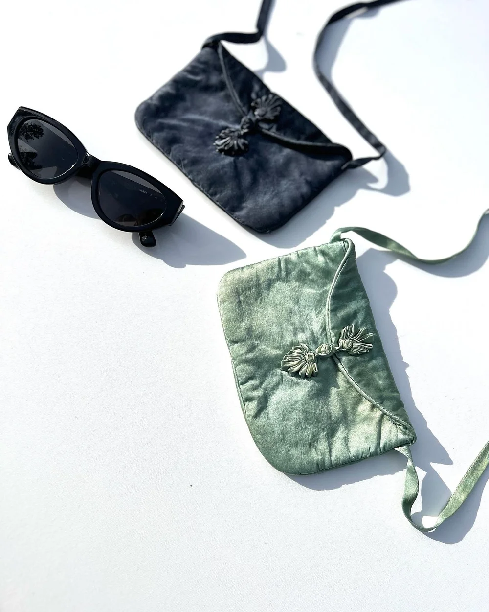 Pochette En Soie Vintage - Occasion En Bon état, Idéale Pour Sorties élégantes