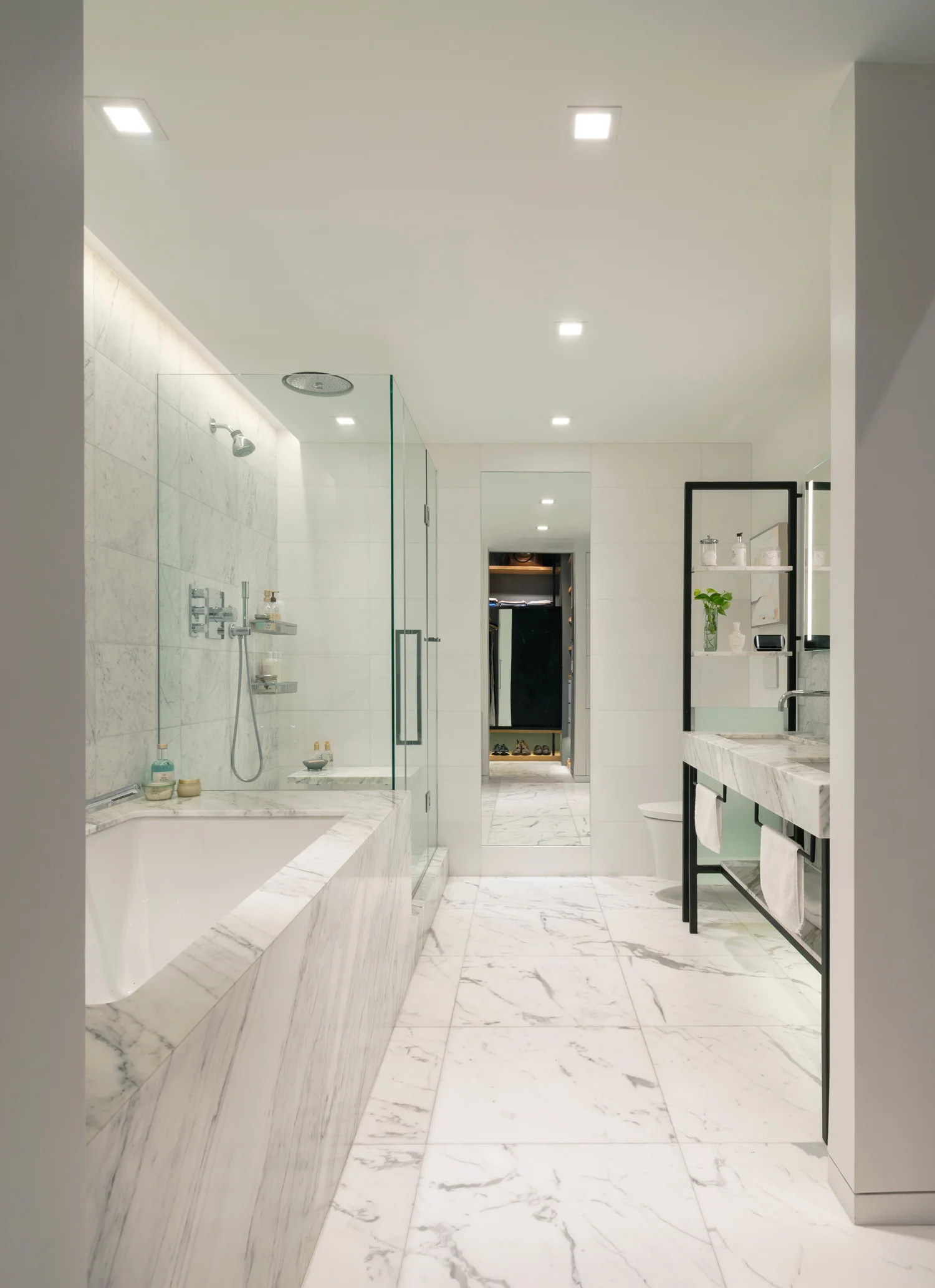 new-york-architect-adi-gershoni-master-bathroom-3.jpg