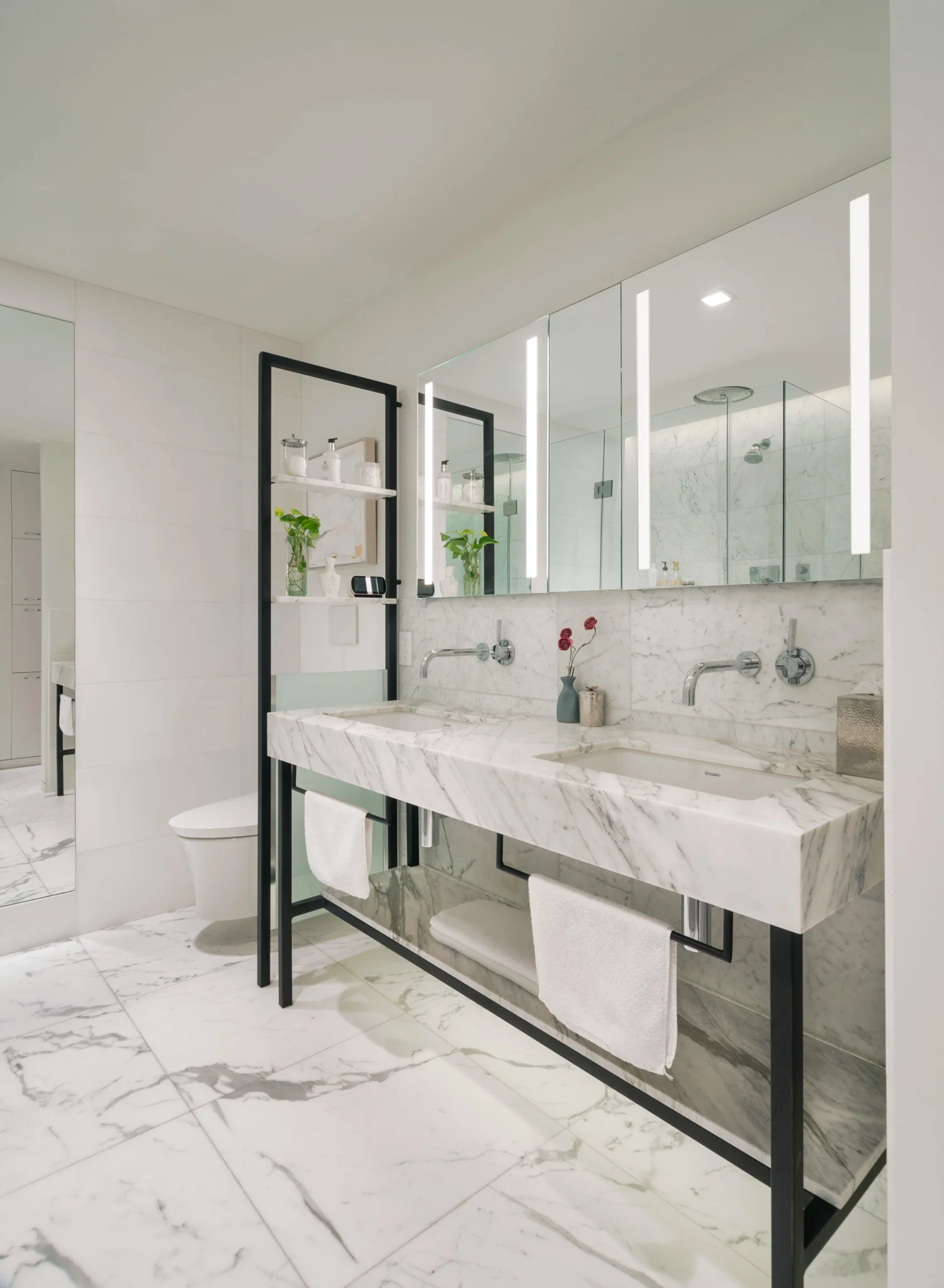 new-york-architect-adi-gershoni-master-bathroom-5.jpg