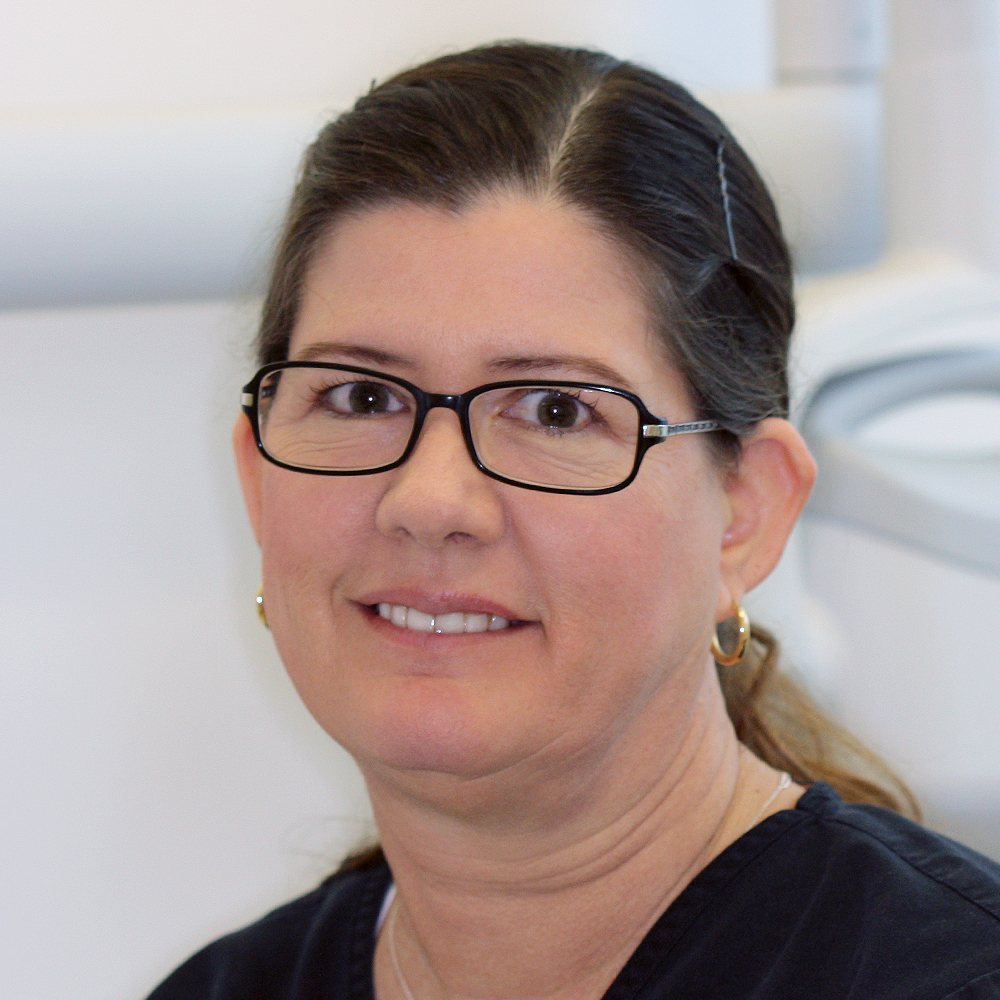 Leslie Prentice - Dental Assistant, RDA, EF