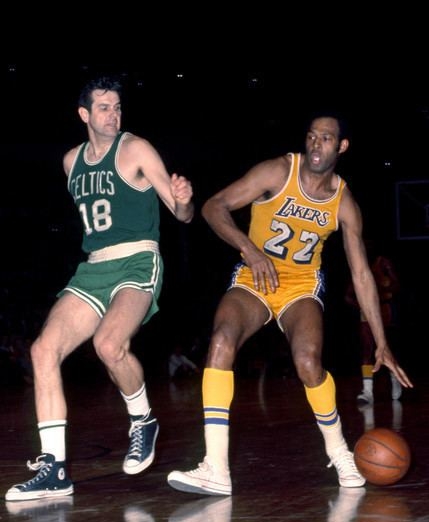 Howell (L) and Elgin Baylor (R)