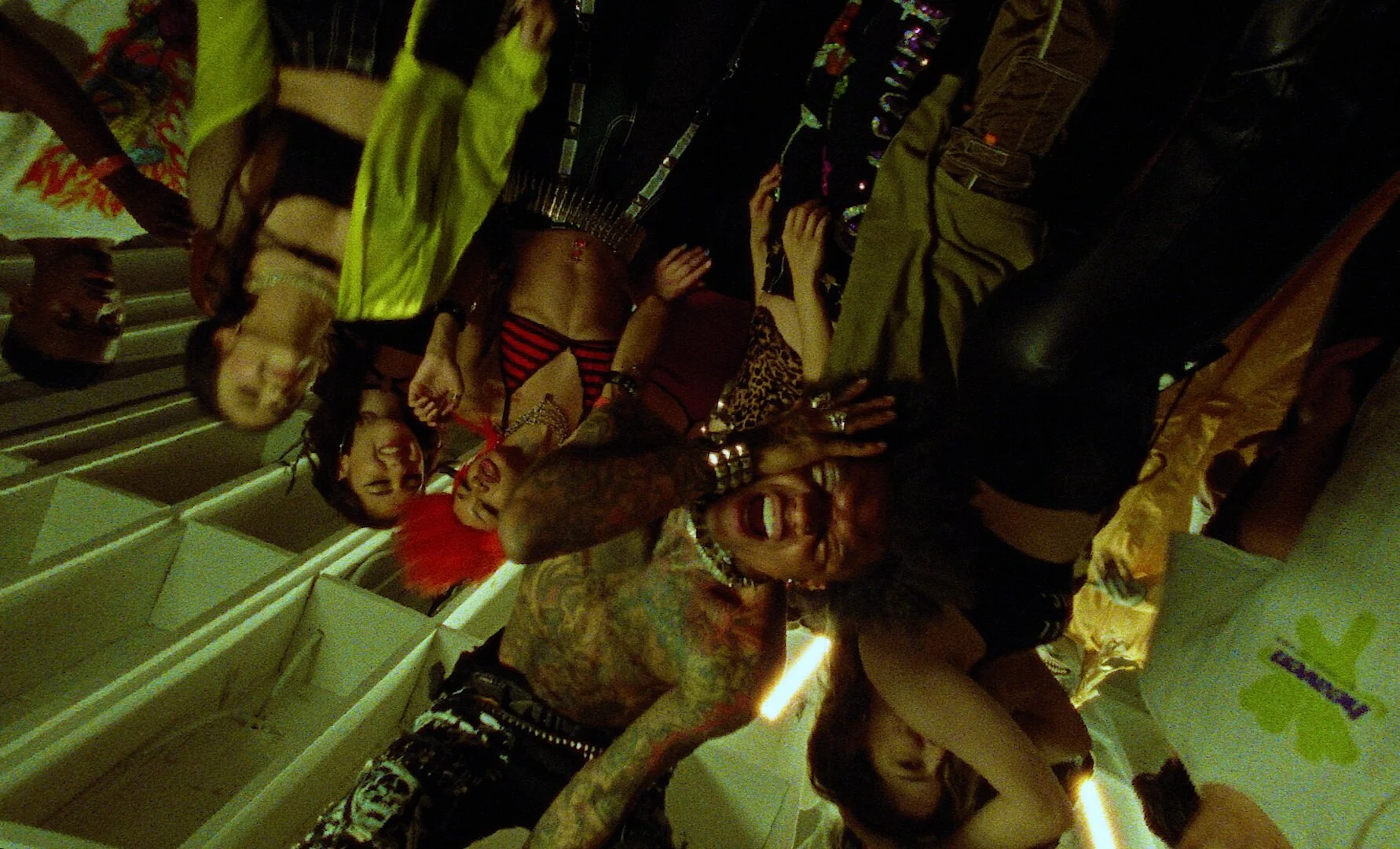 Skrillex - Too Bizarre Prores.mov.00_01_10_04.Still010.png