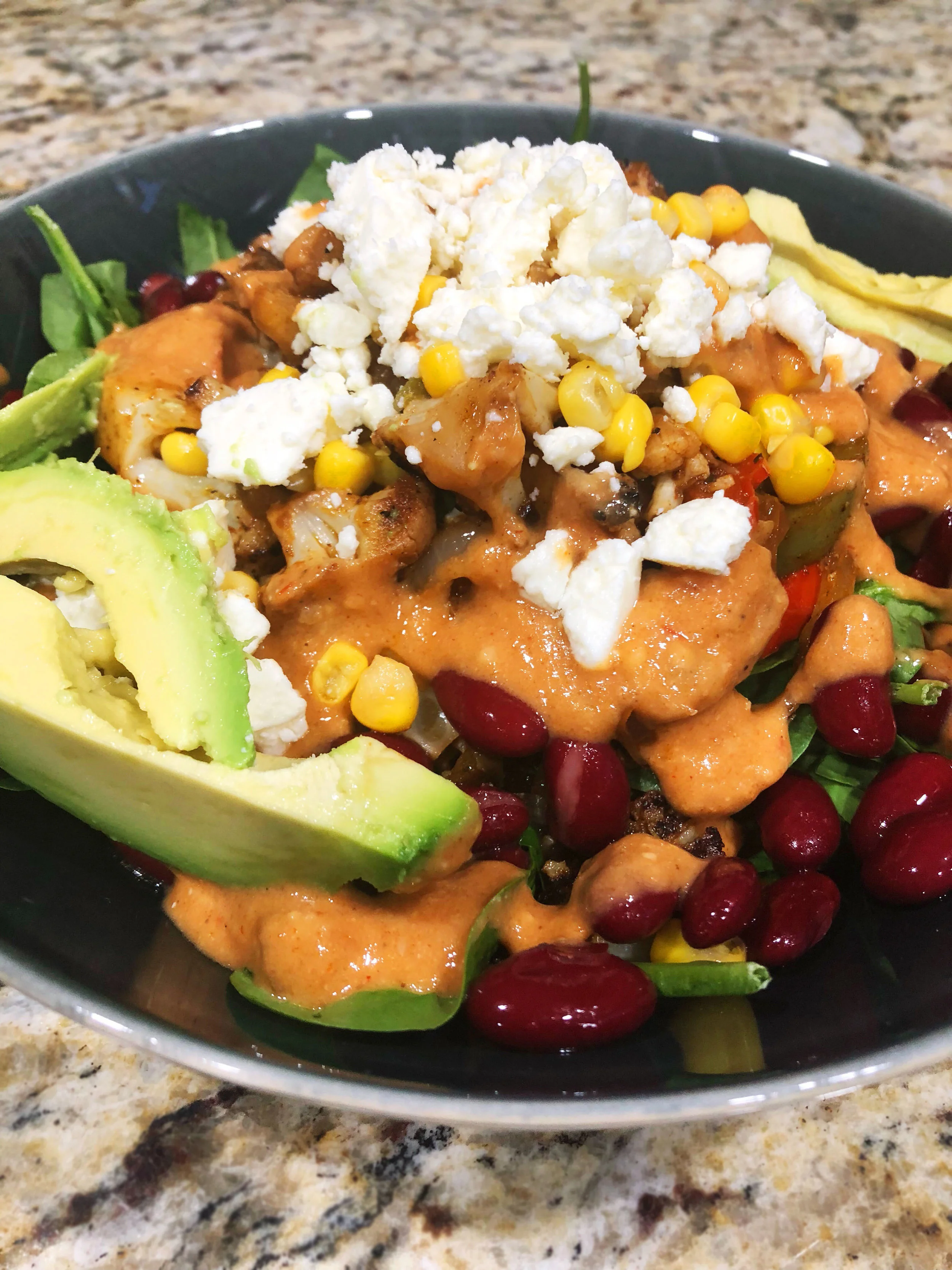 Recipe: Sriracha Hummus Fajita Salad