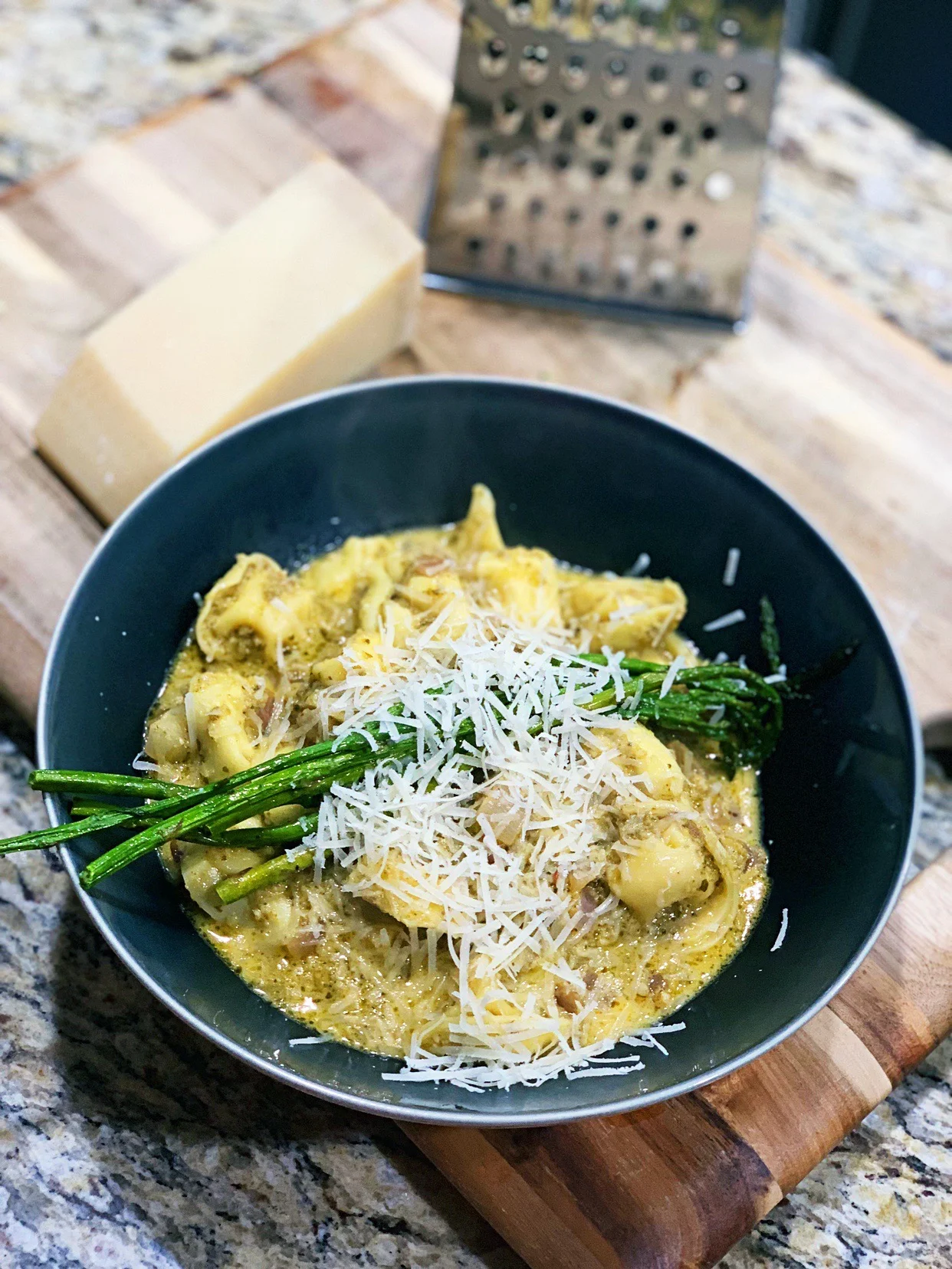 Cheese Tortellini with Broccoli Pesto