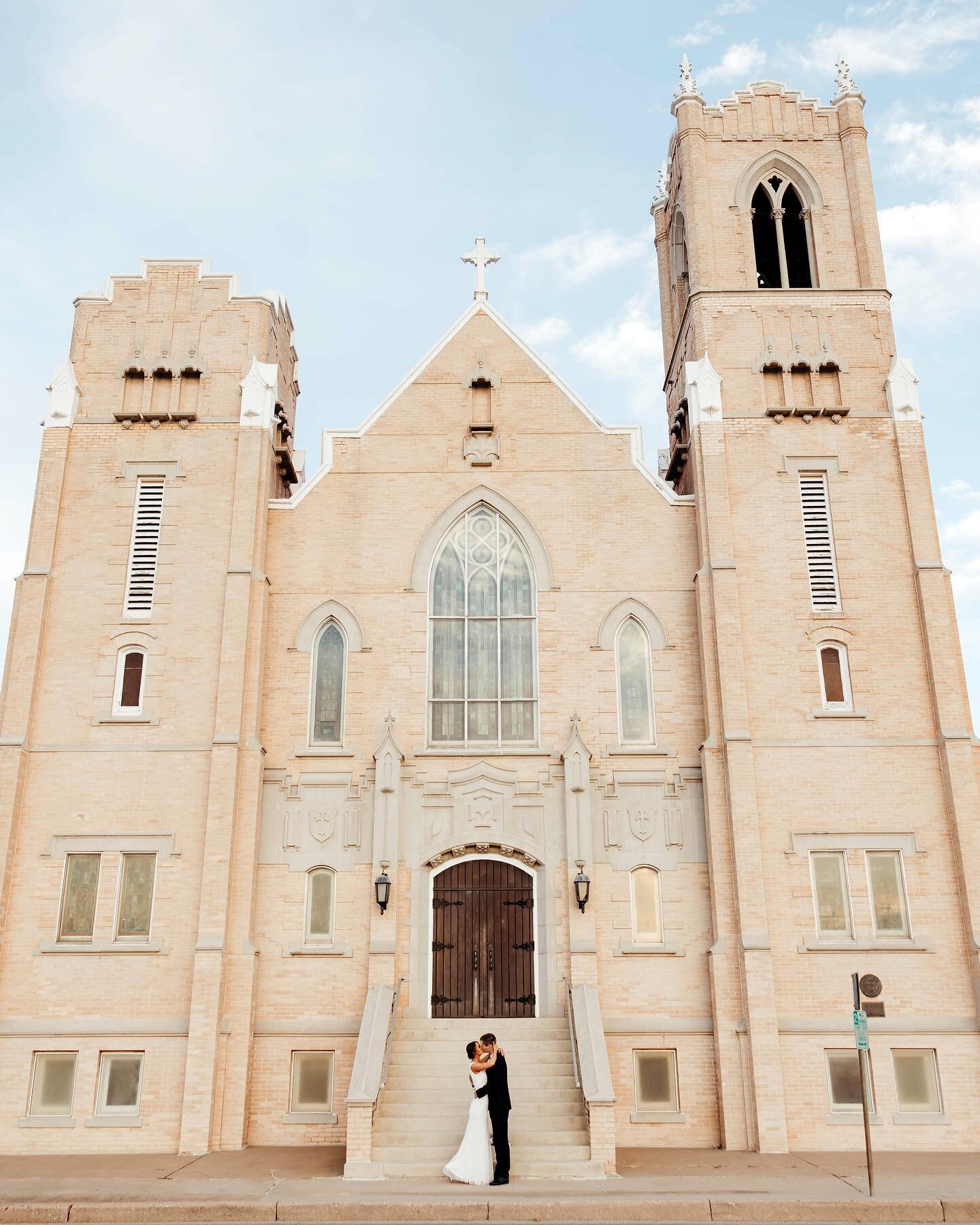 #karacheekphotography 
#oklahomaweddingphotographer