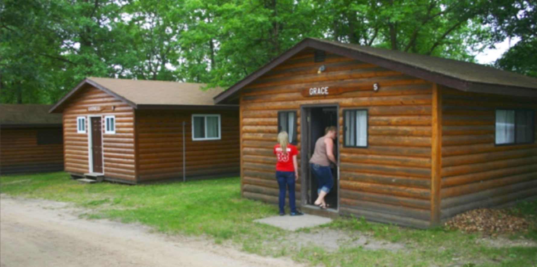 cabins.jpg