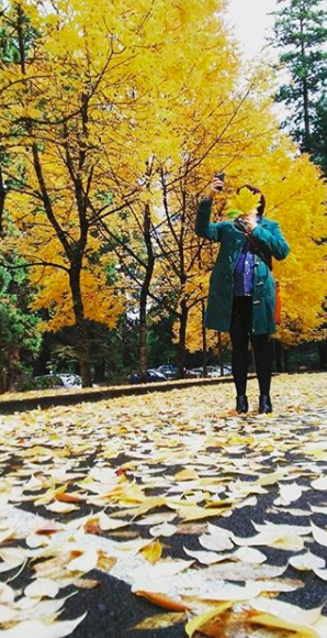 Me and Theodore Are Trapped in the Trunk of the Car with Rags in Our Mouths and Tape Around Our Wrists and Ankles, Please Let Us Out. SMOKELONG