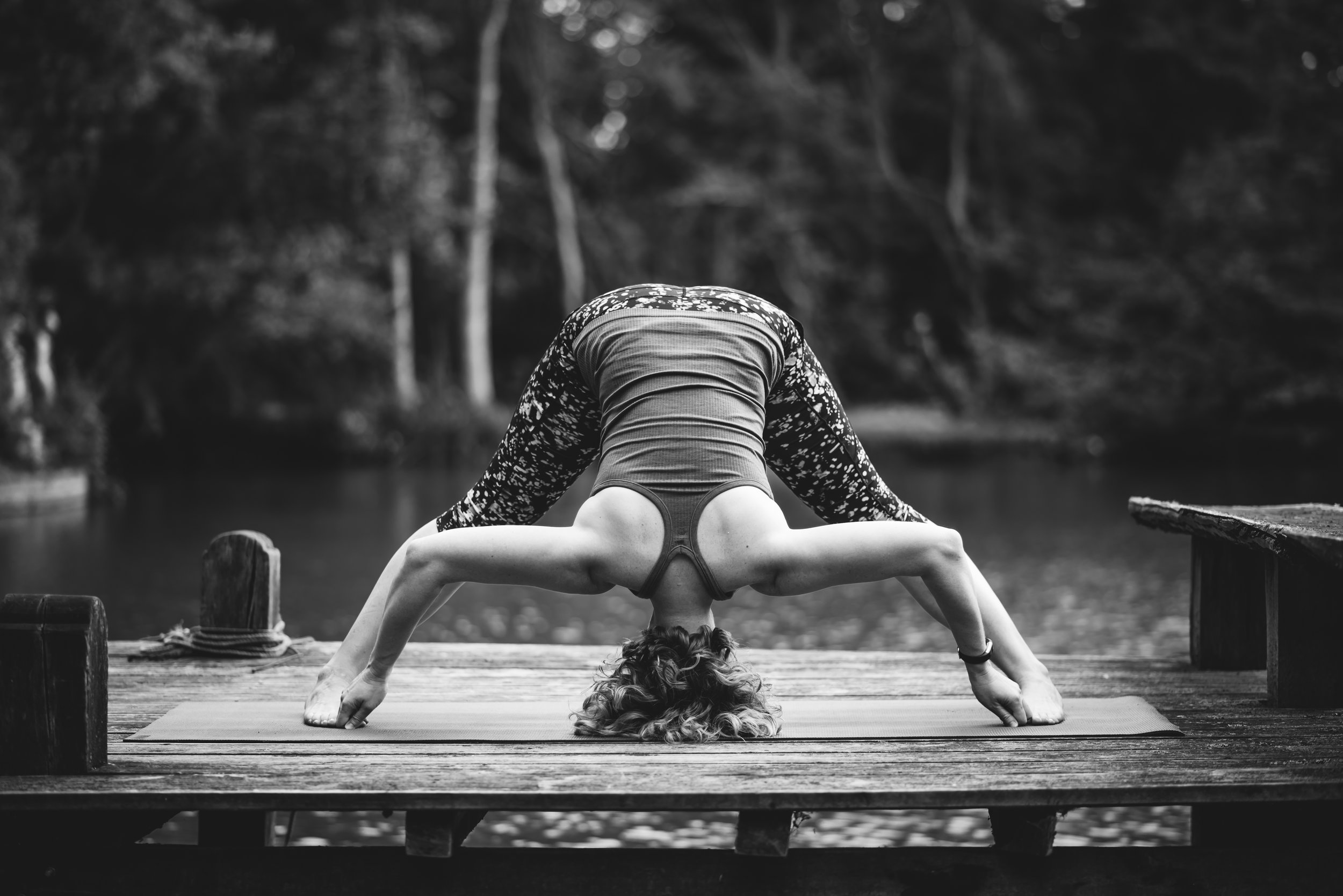 Lorna-Yoga-Photo-Shoot-Hertfordshire-2018-BLACKANDWHITE-141.jpg
