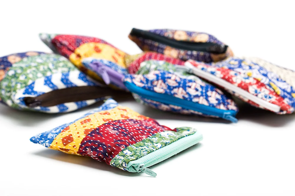 IND_SP_Pouches_Zip_04.jpg