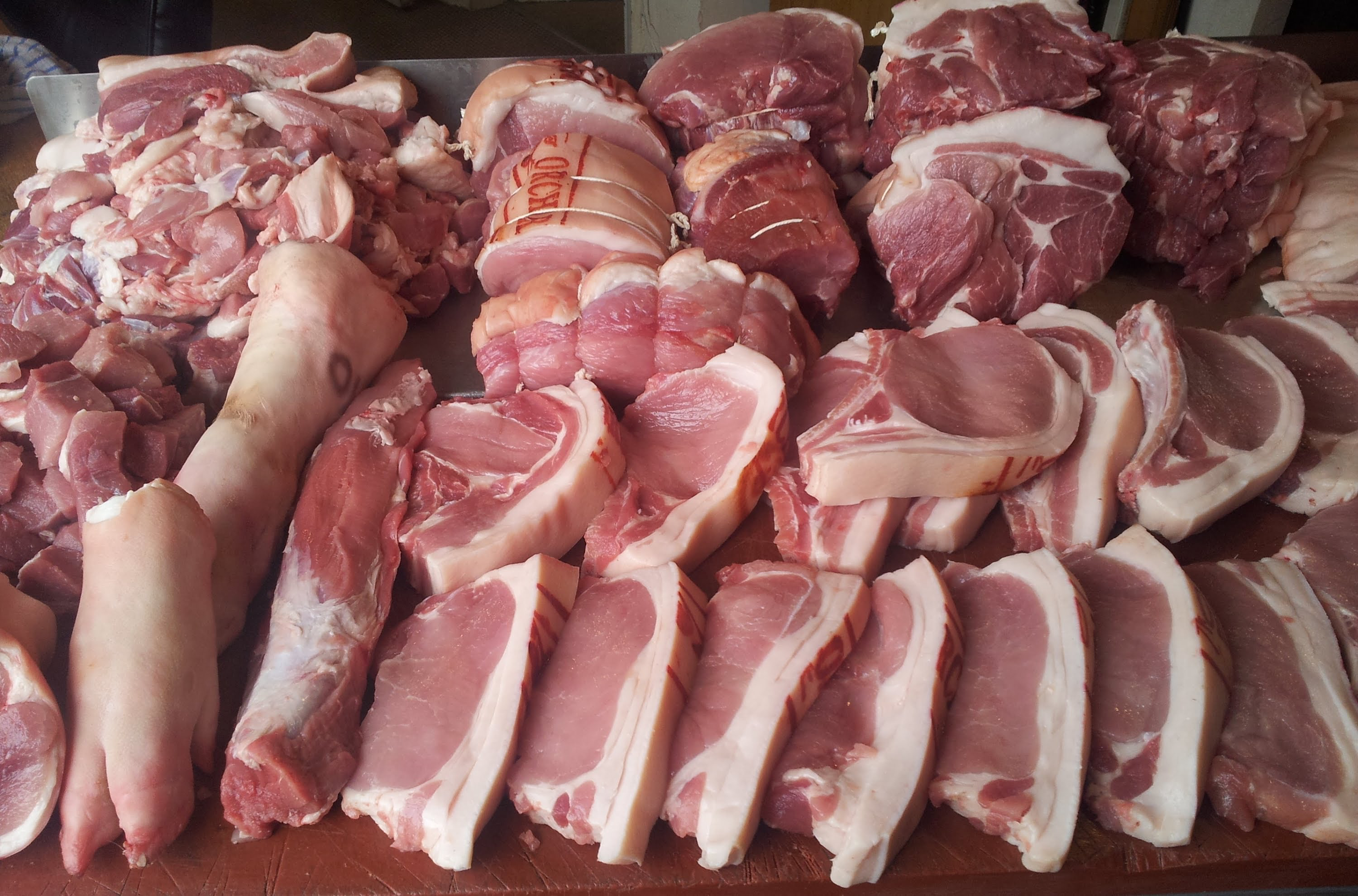 Commercial cuts of pork