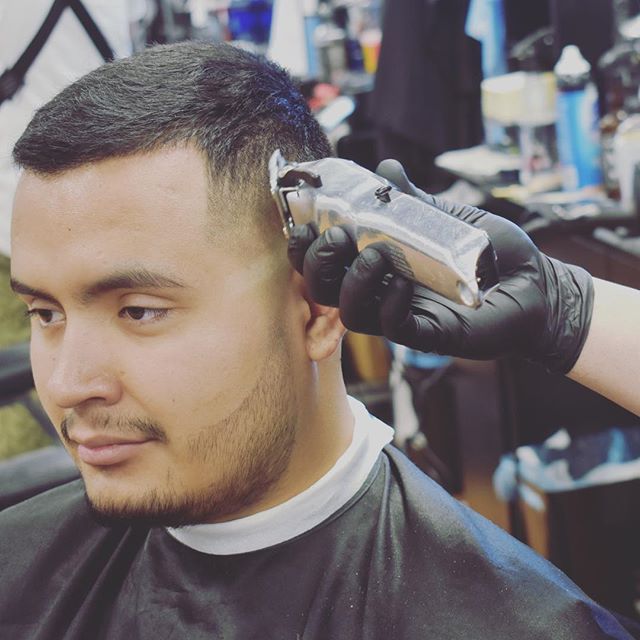 💈action shoot 📸
#barbershop #fadehaircut #fade #beard #wahl