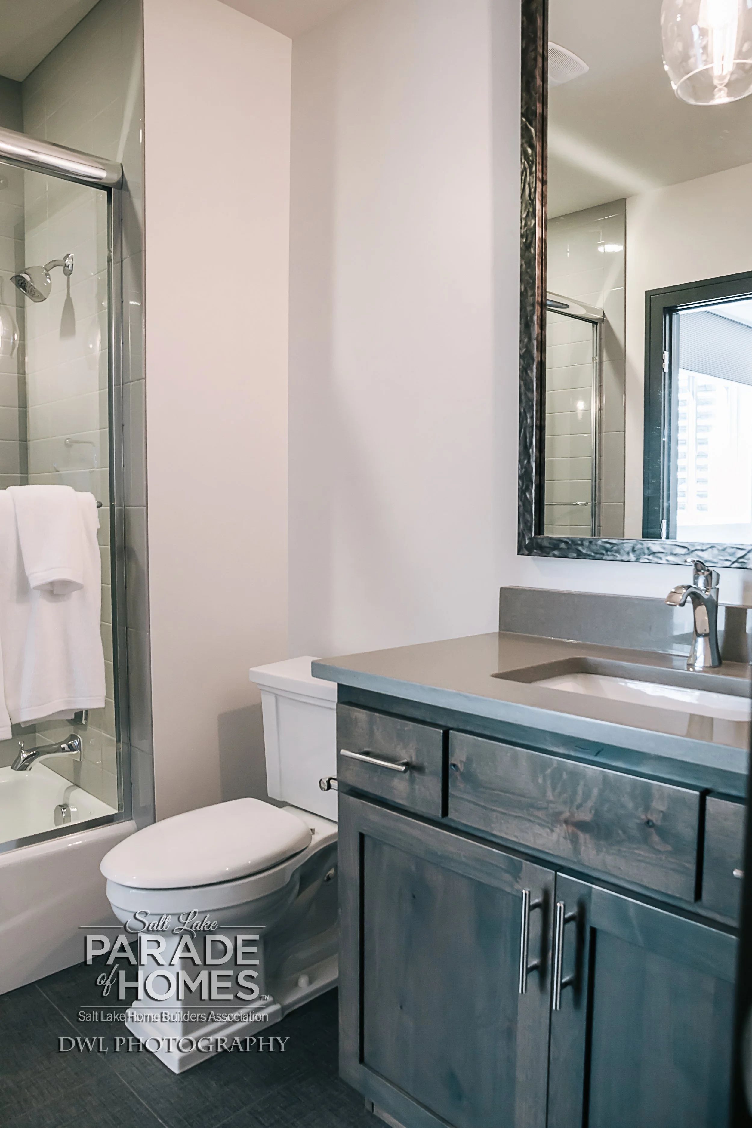 Emerald Homes Lake Bluff Draper Parade-21 copy.jpg