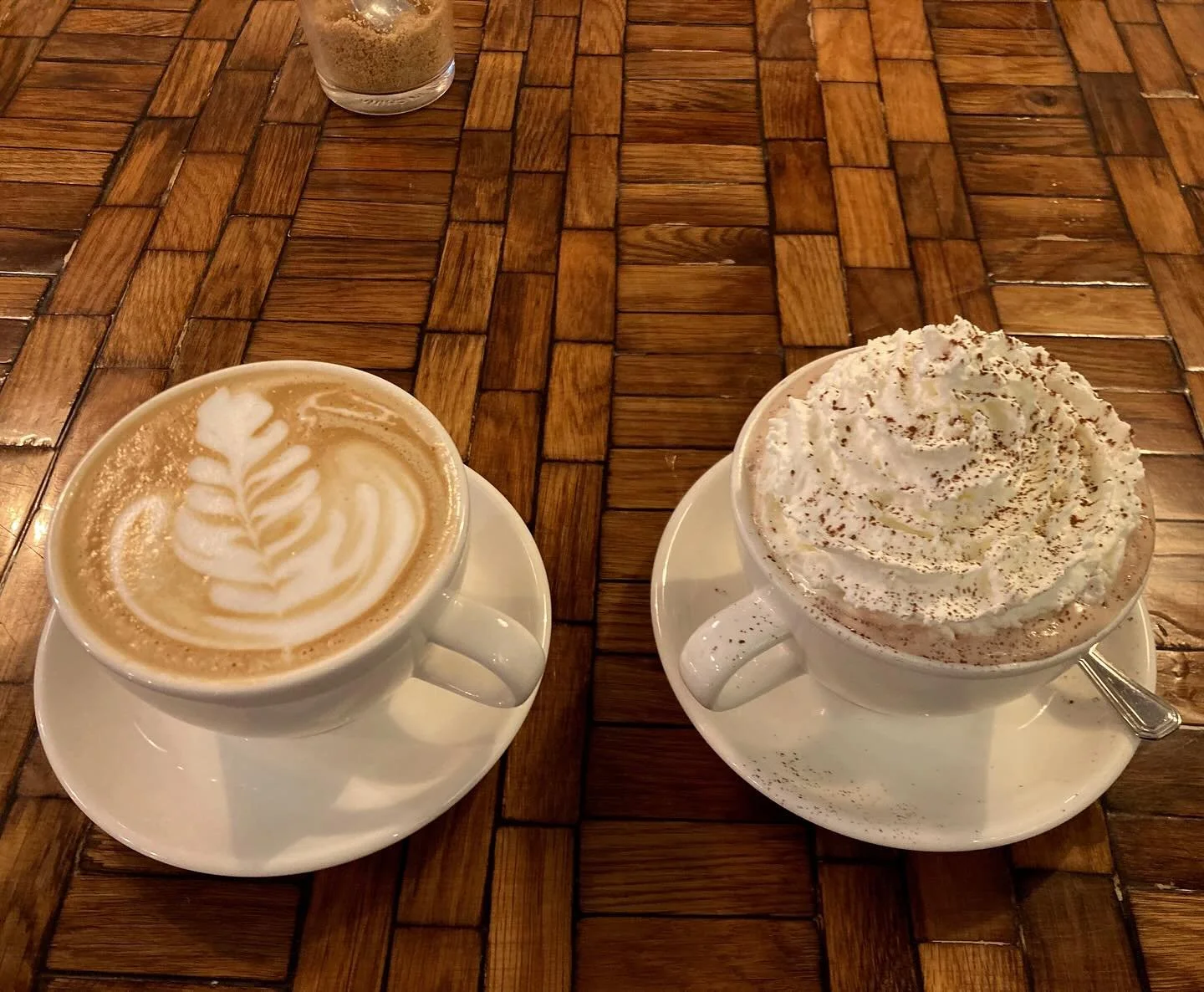 Fall is in the air! 🍁 🍂 Come enjoy a pumpkin spiced latte and salted caramel mocha!