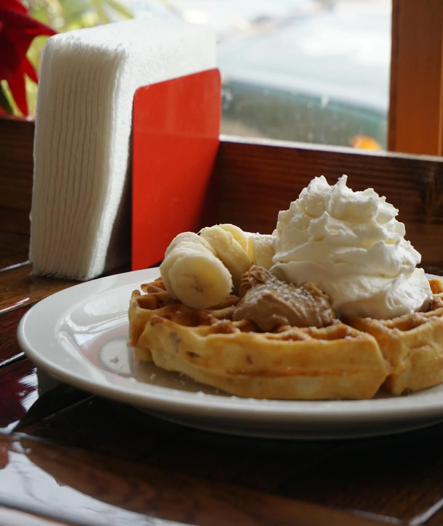 What&rsquo;s your favorite off-menu order? 🍌 🥜 🥓 were currently loving the Elvis - a banana, bacon and peanut butter waffle!