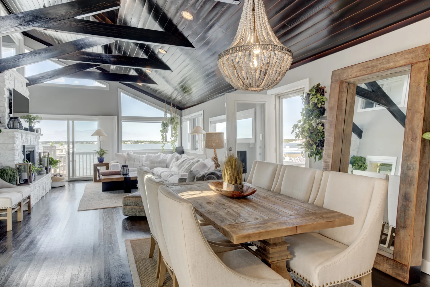 324 Dune Rd WHB_DR 3.jpg