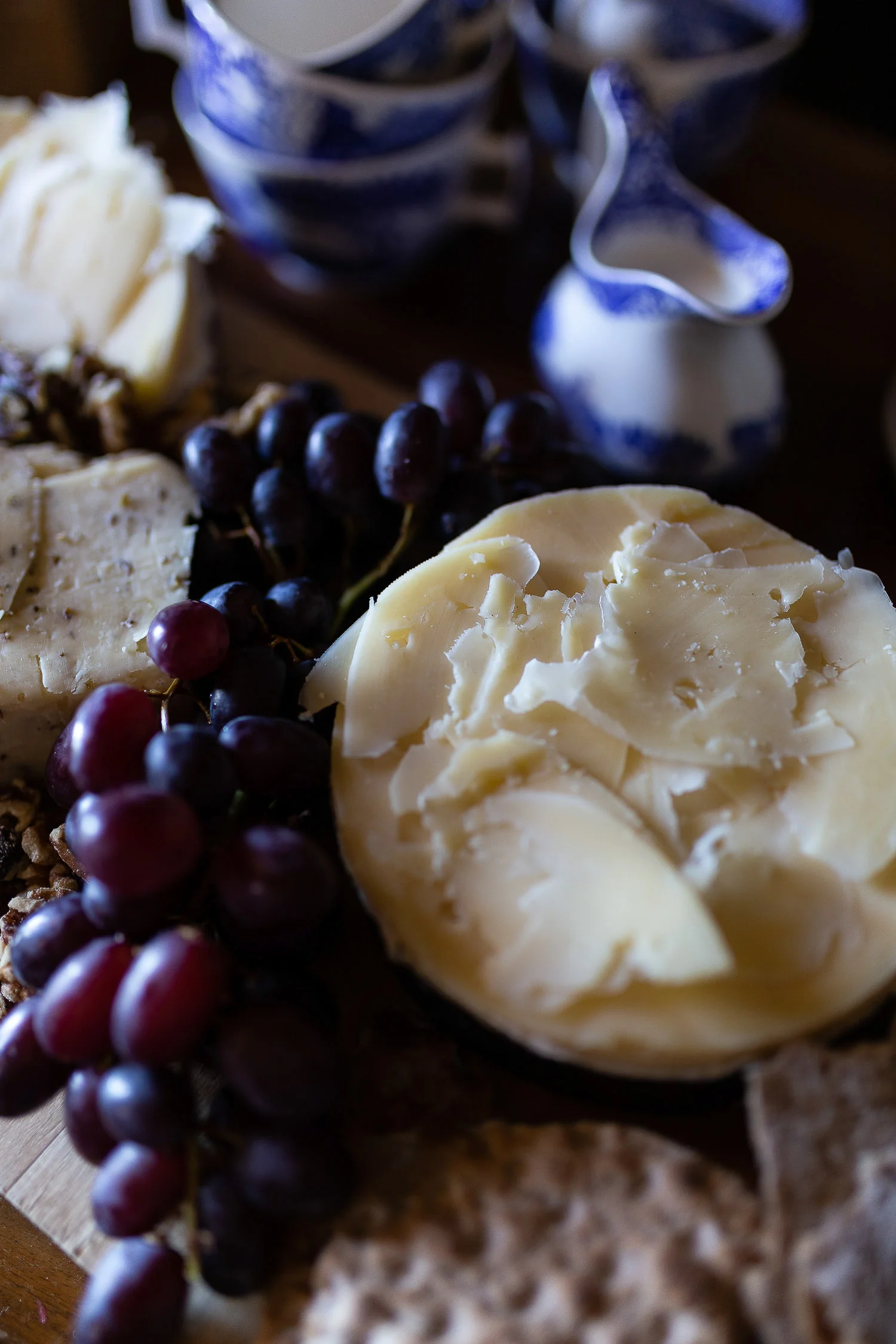 Norvegian-Cheese-Grapes-3455.jpg