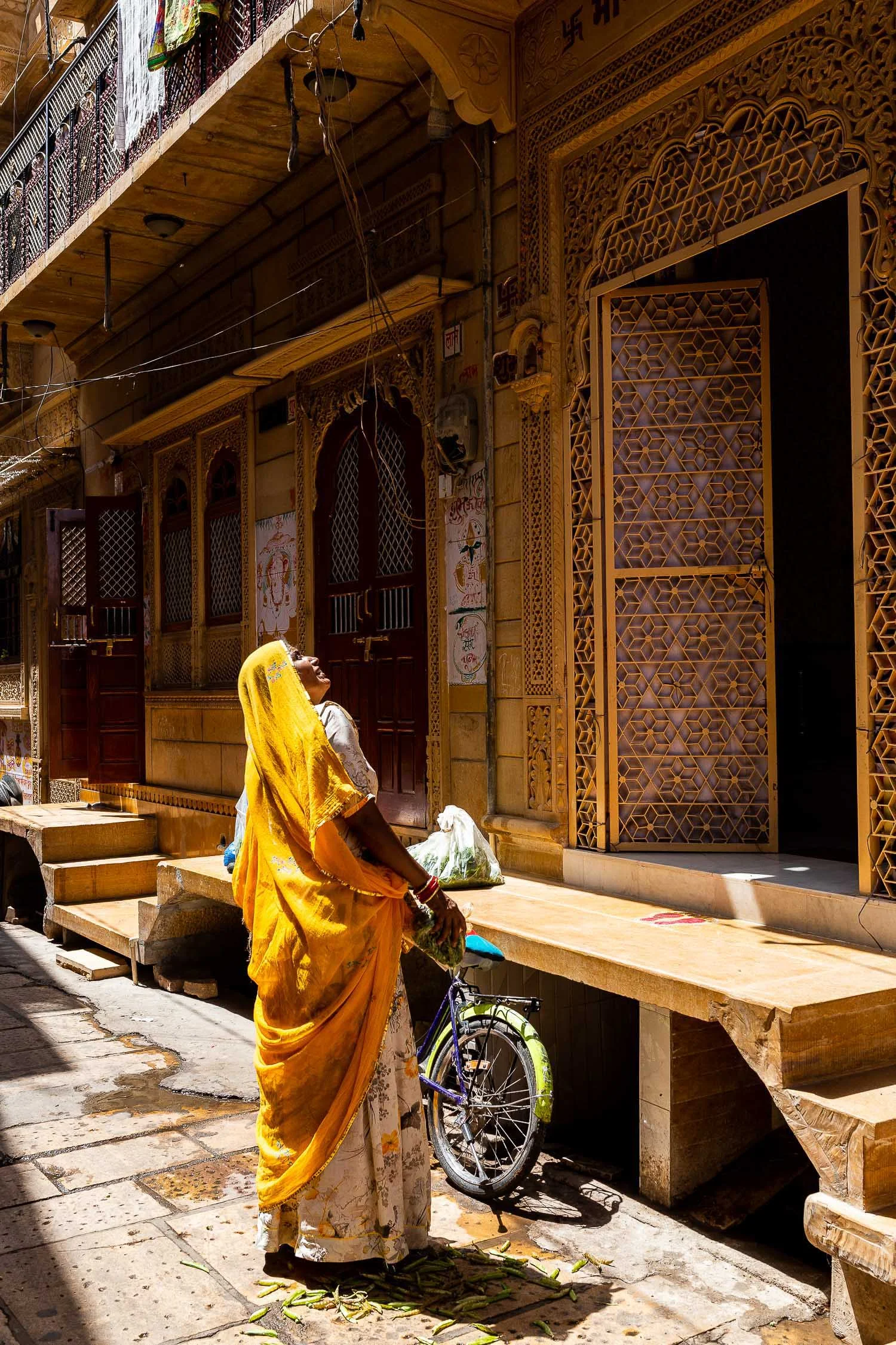 Indian-Woman-in-yellow.jpg