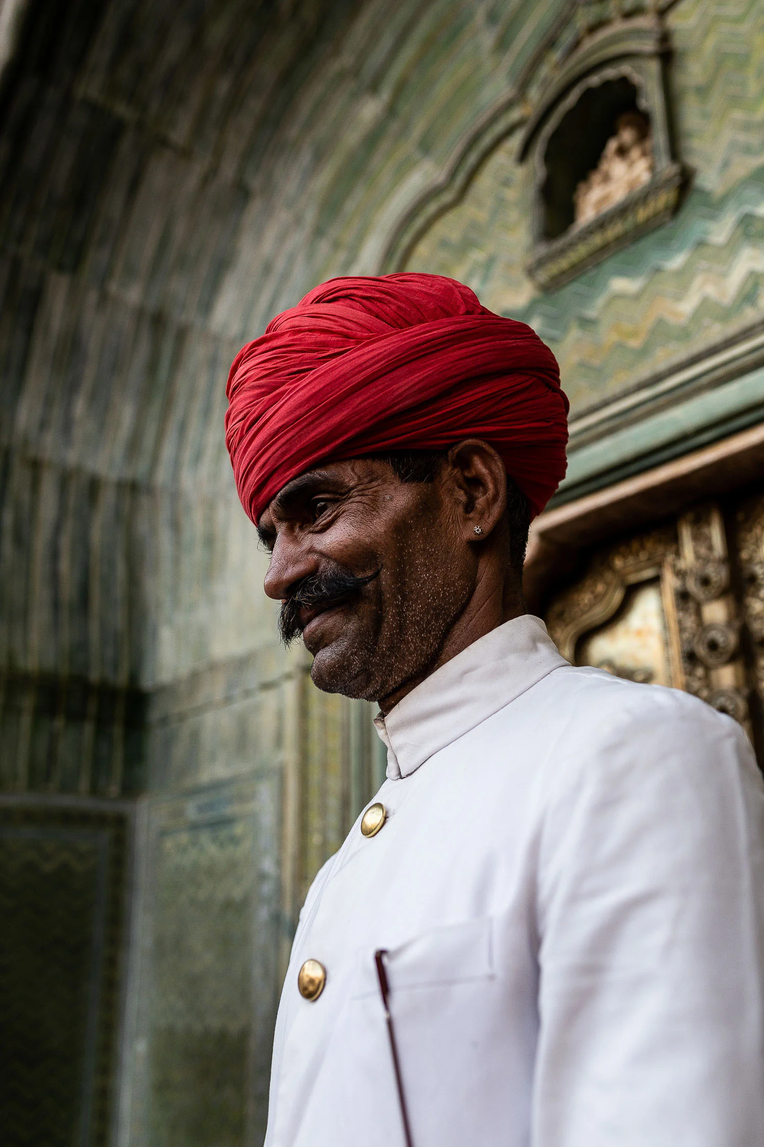 Red-Turban-guard-India-9475.jpg