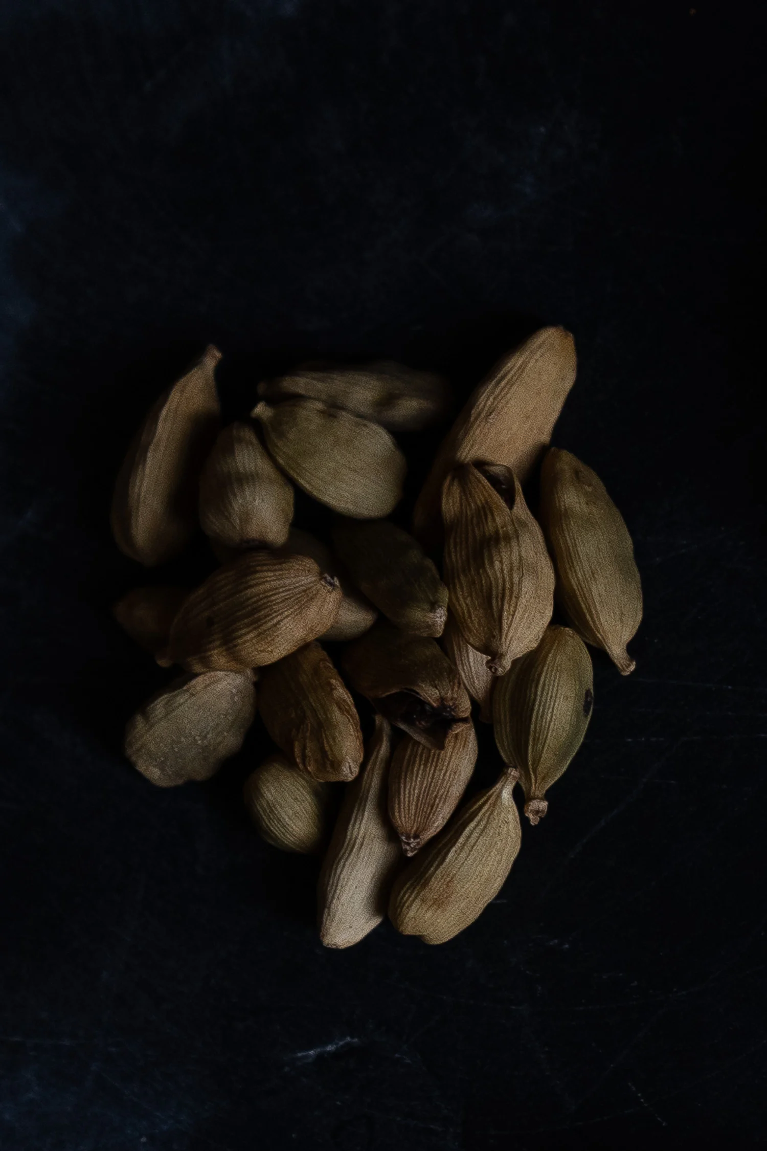 Green-Cardamom-03908-3.jpg