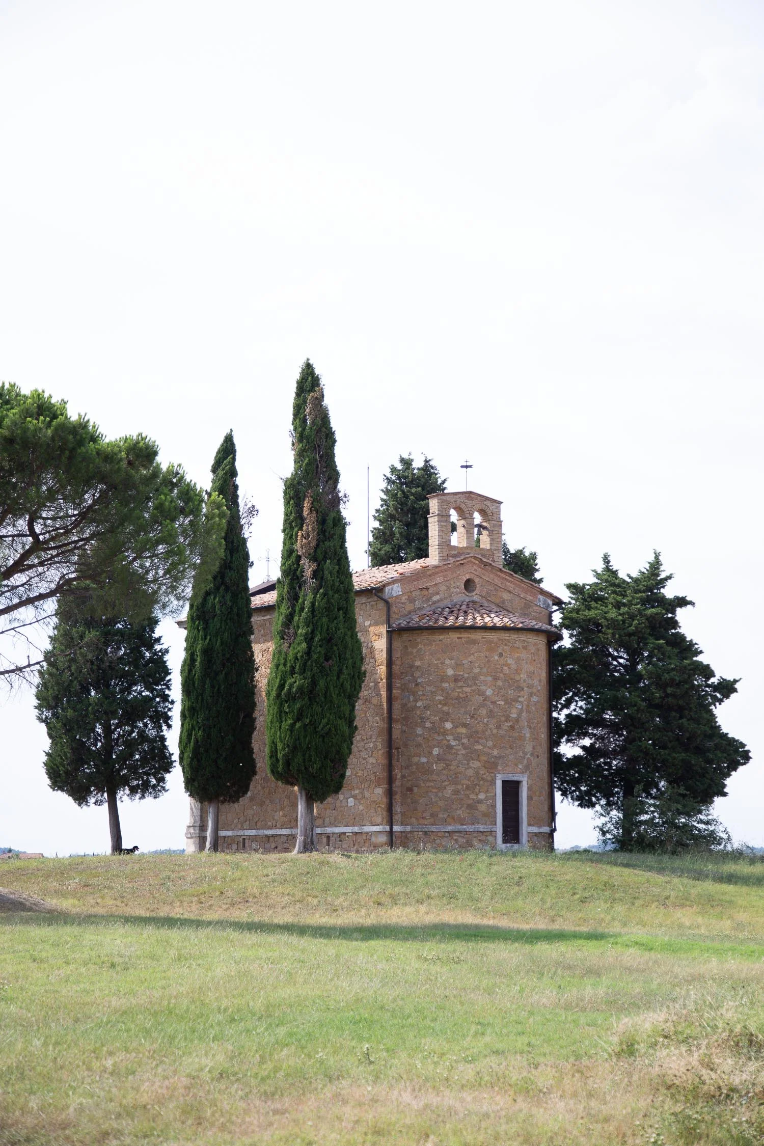 Tuscany-country-church-5239.jpg
