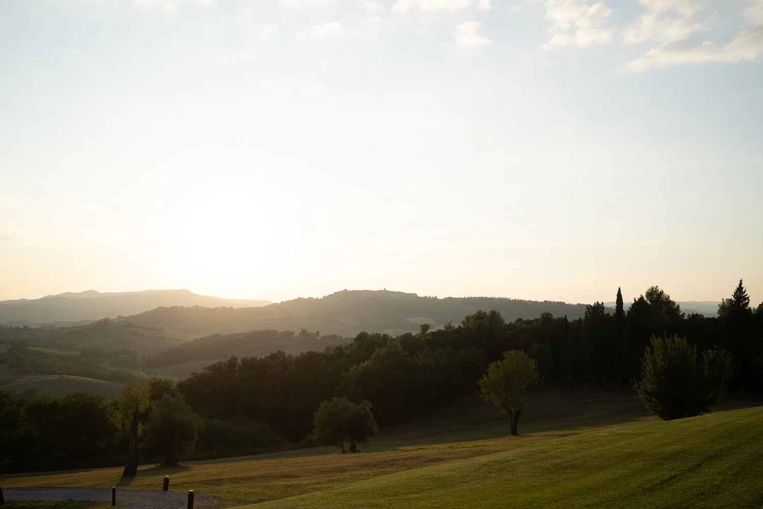 Tuscany-landscape-at-sunset-01863.jpg