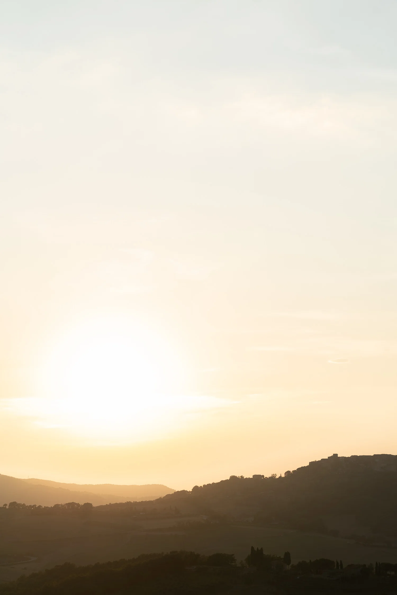 Tuscany-landscape-at-sunset-01877.jpg