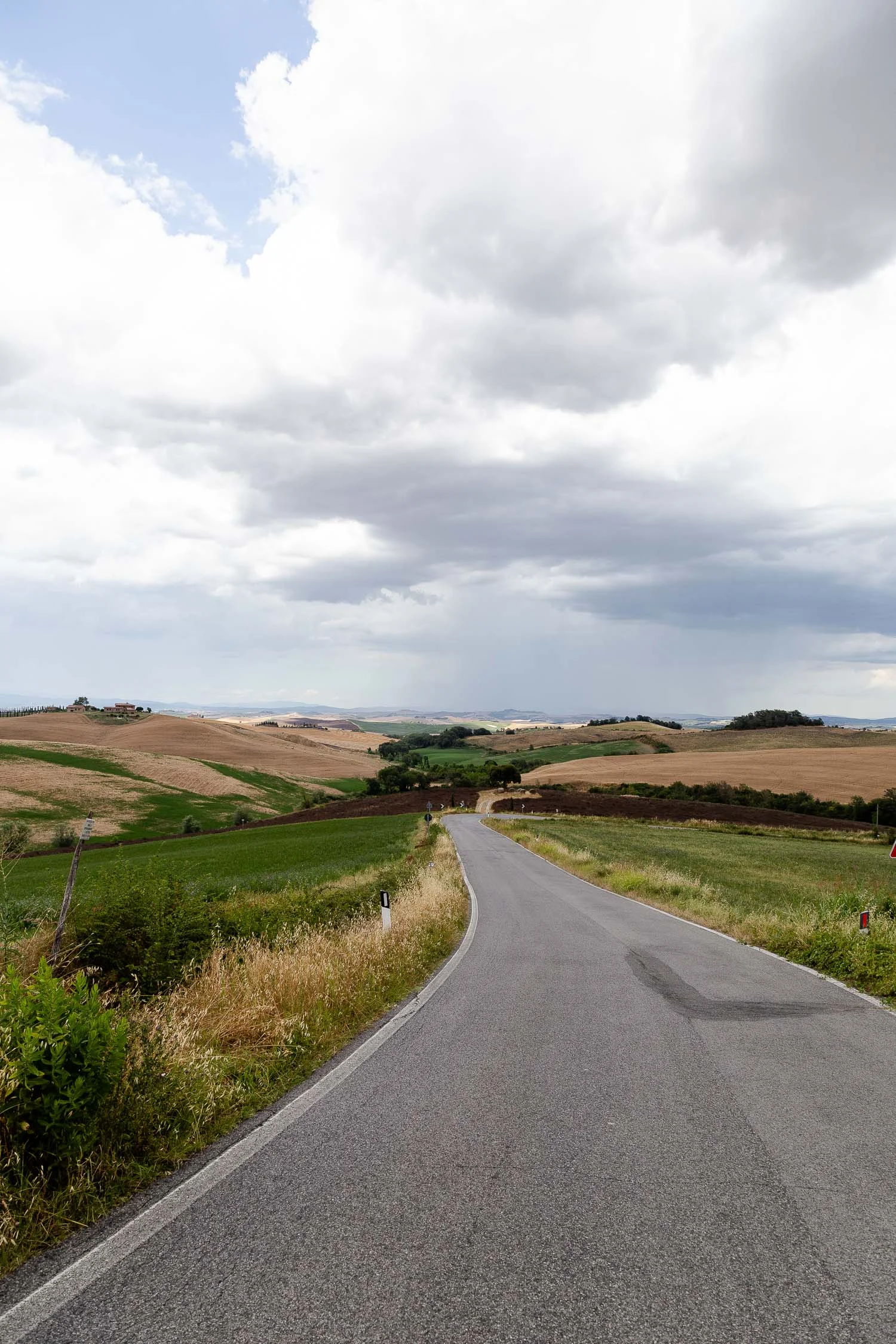 Tuscany-road-4301.jpg