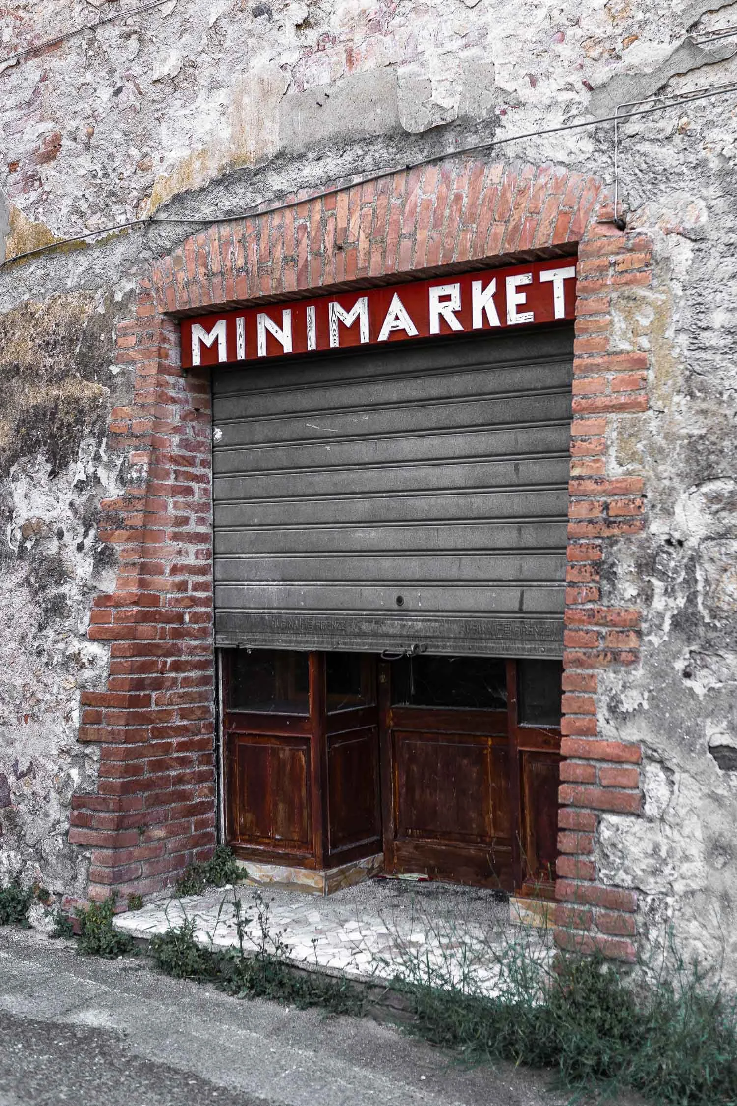 Tuscany-shop-entrance-5475.jpg