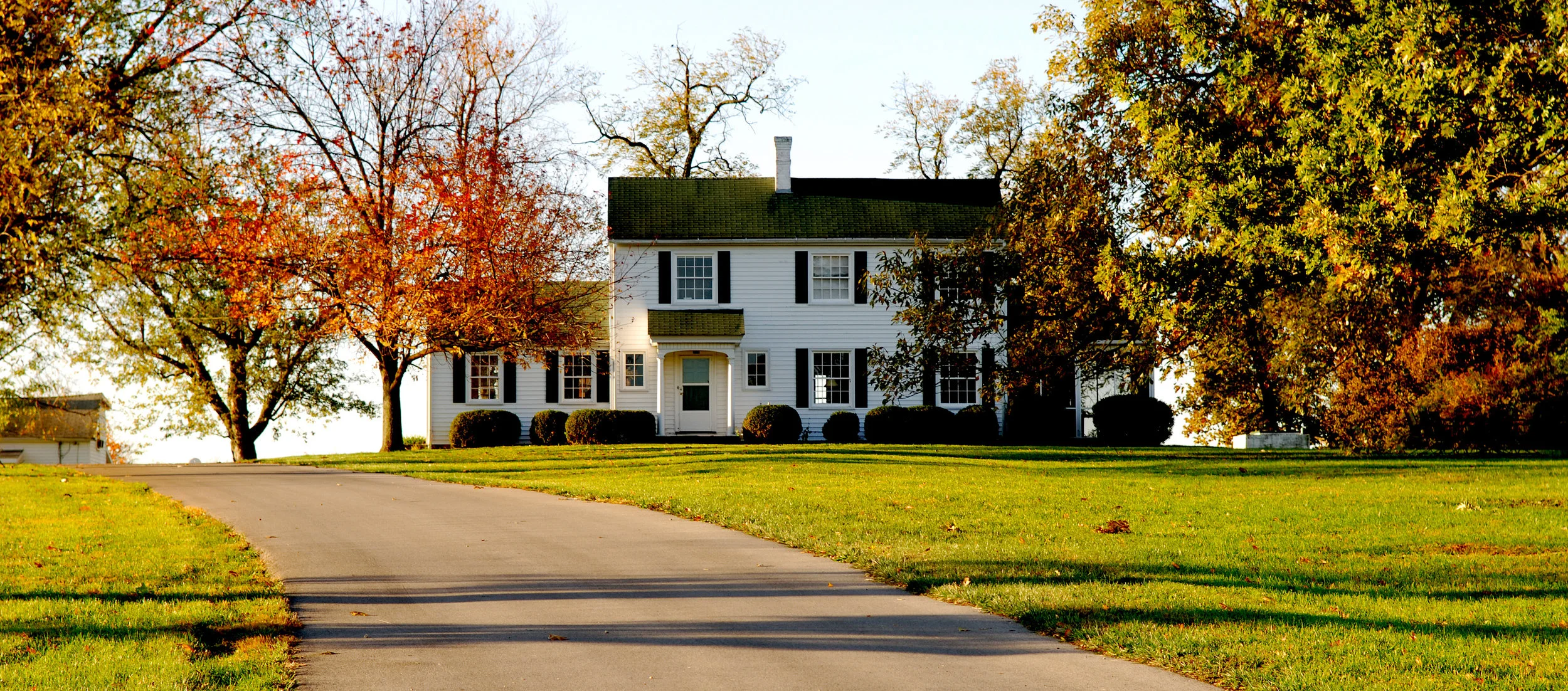 Image of a beautiful country home in southern America