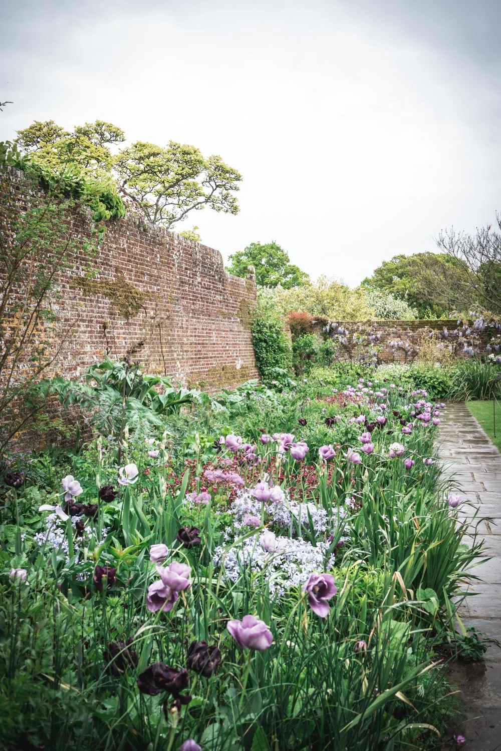 Sissinghurst-Castle-flowers.jpg
