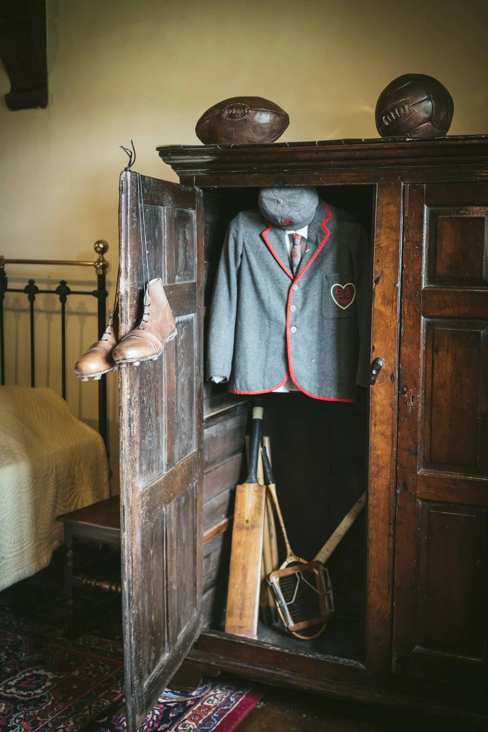 Bateman's-Manor-Rudyard-Kipling-son-wardrobe.jpg