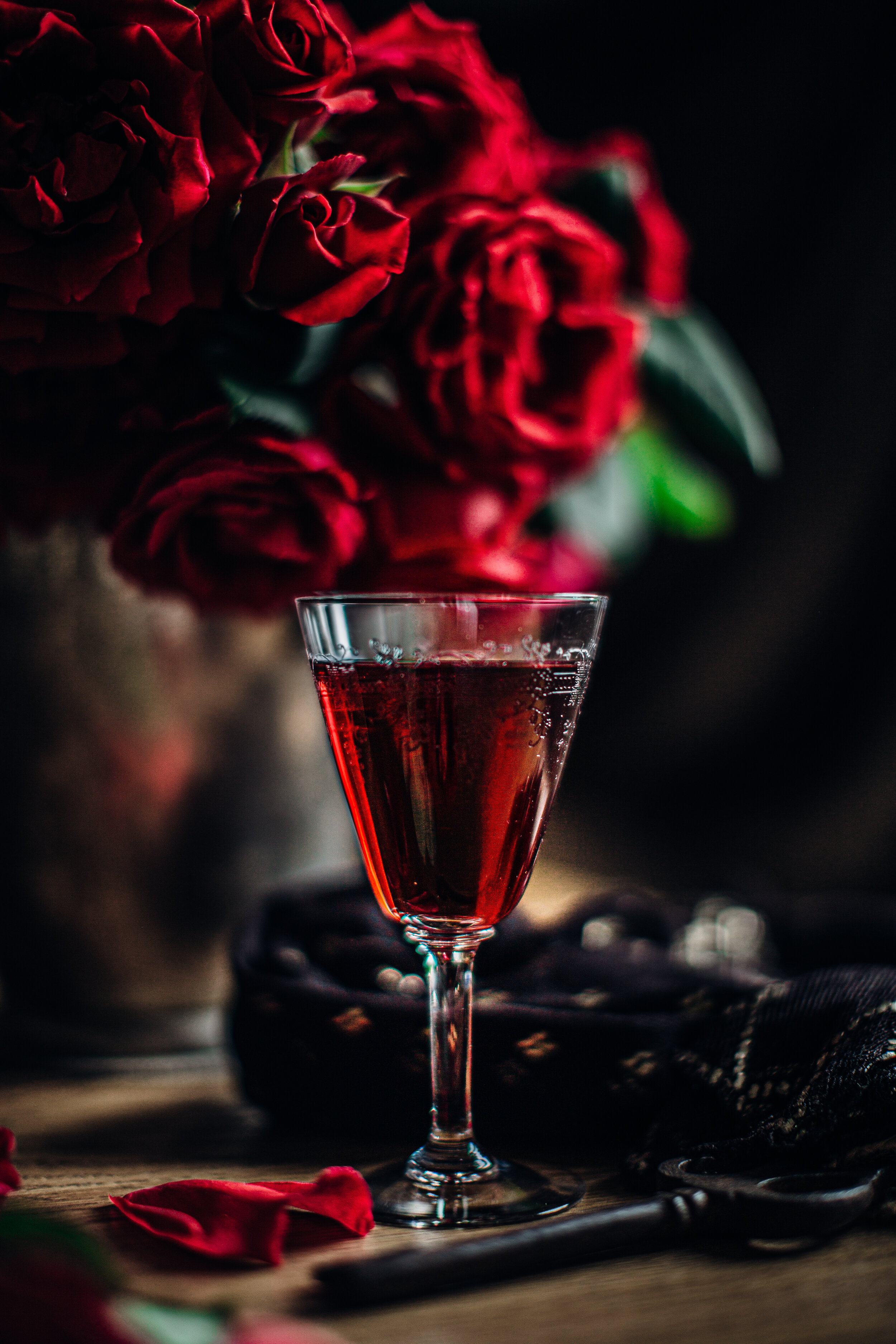 Stefania-Boglioli-Red-Roses-and-Red-Wine-0474.jpg