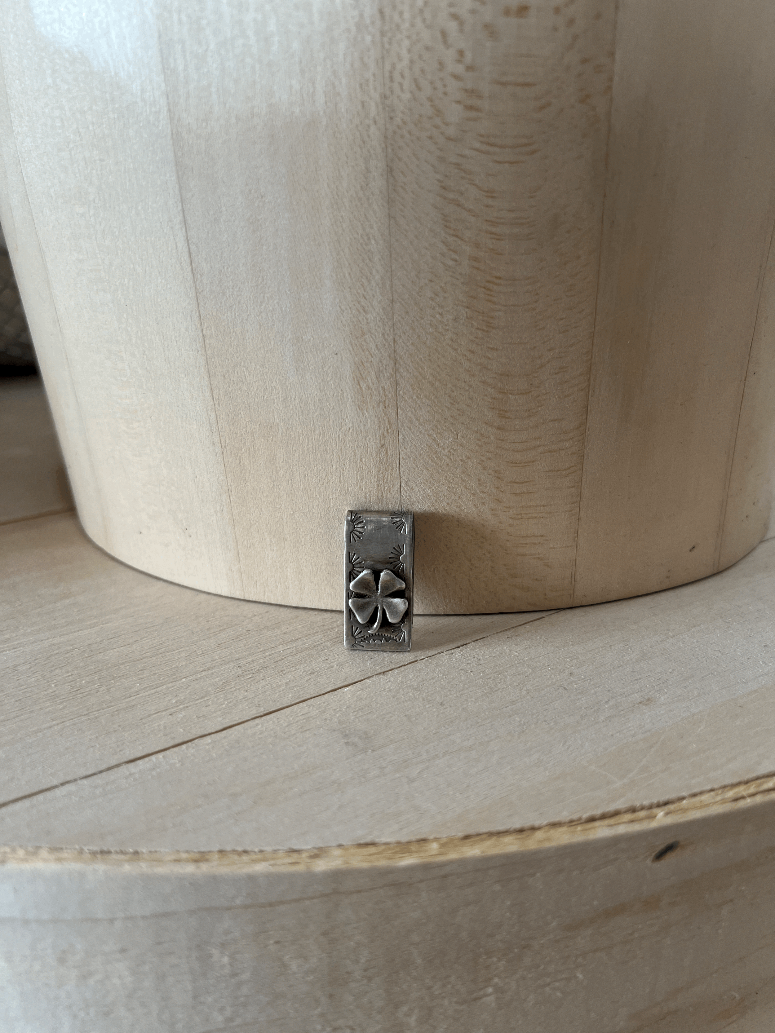 4 Leaf Clover Brim Clip