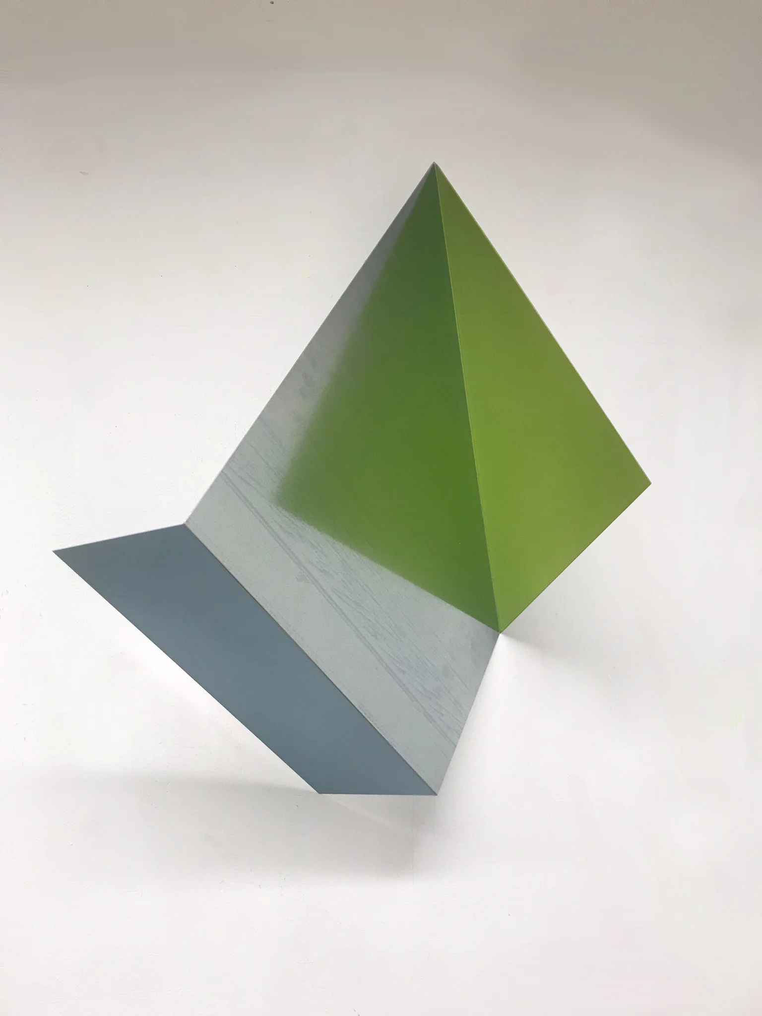 Behind the Silver Rainbow #8, 2019, Spray paint on Steel, 70 x 49 x 31 cm