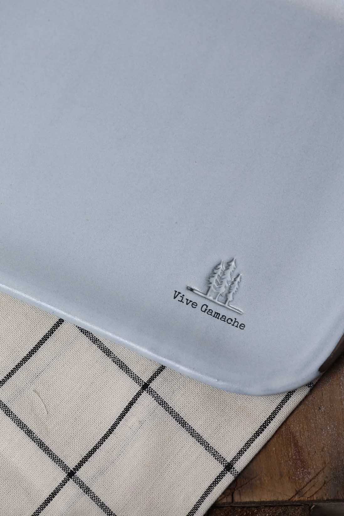 Plateau Repas TPblue - Three Pines5.jpg