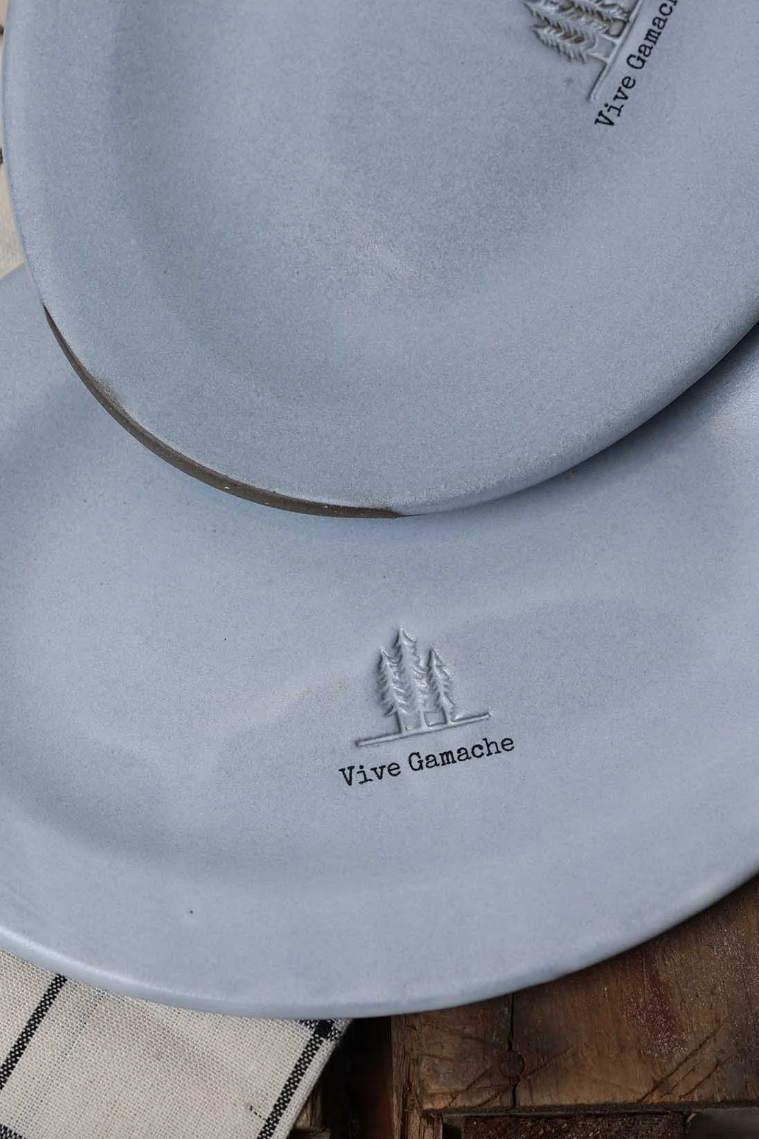 Plateau Apero TPblue - Three Pines4.jpg