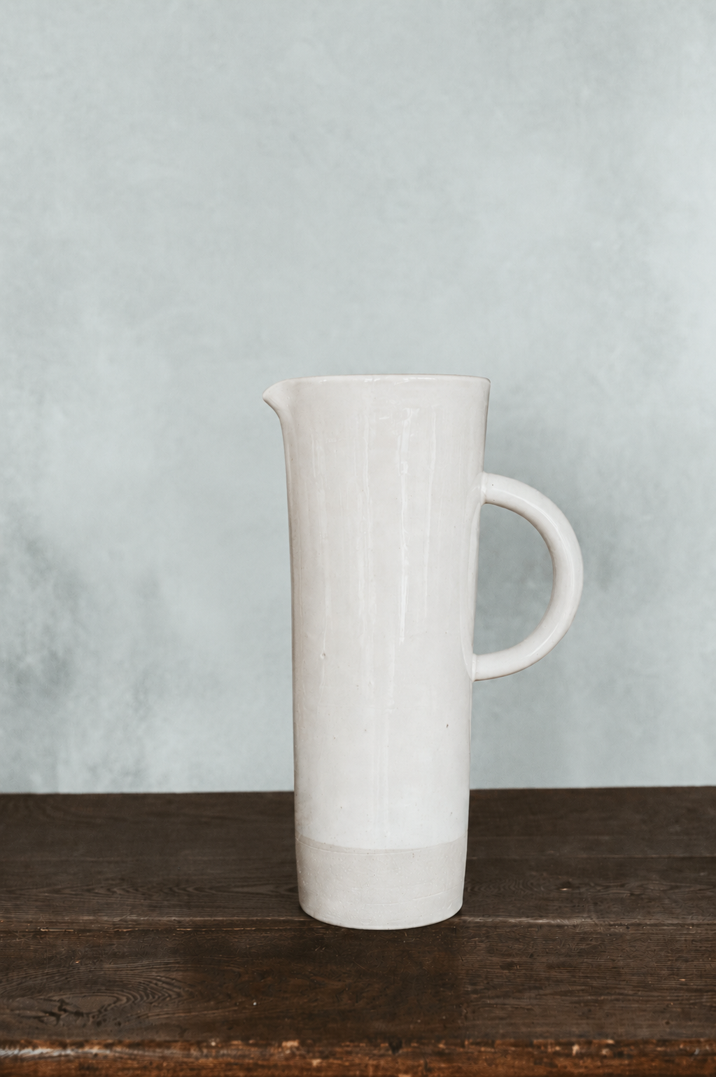 Pichet anse - collection classique blanc - Atelier Tréma.png