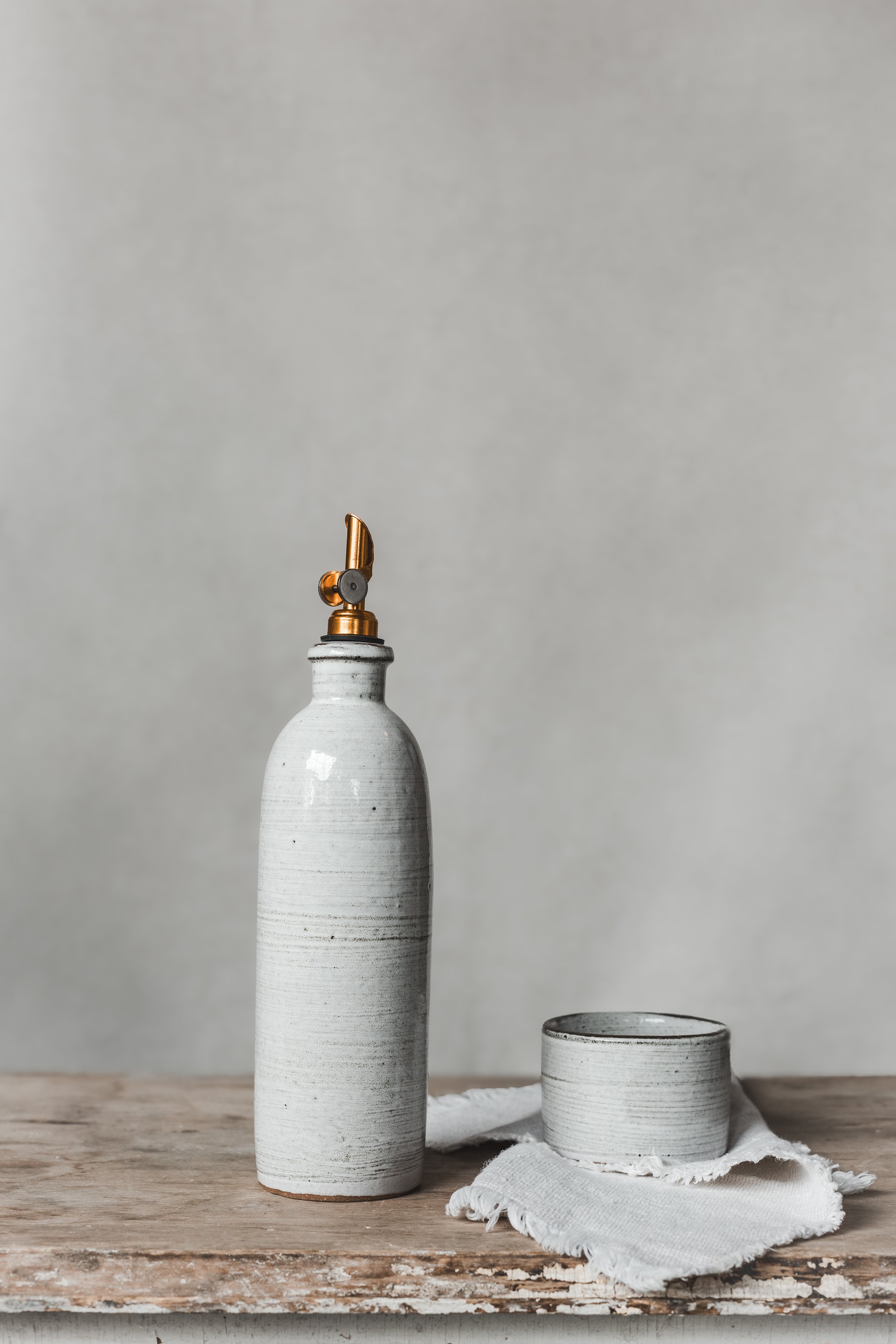 Huilier argile - Collection St-Armand par Atelier Trema2.jpg