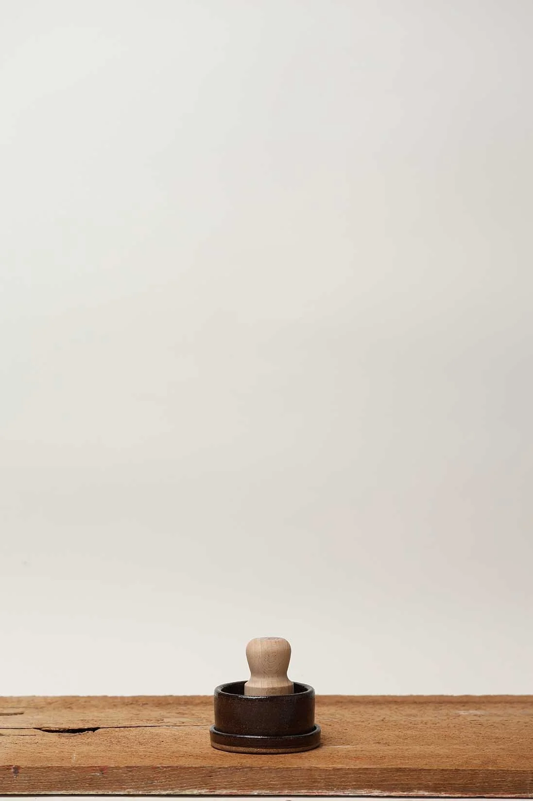 Porte brosse - Brun - Collection St-Armand par Atelier Trema3.jpg