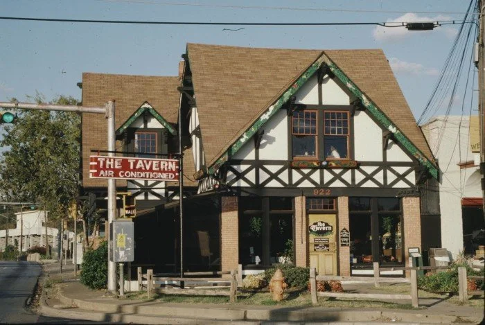Haunted Austin: The Tavern:  Loaded Potato Skins 🥁🥁🥁🥁🥁